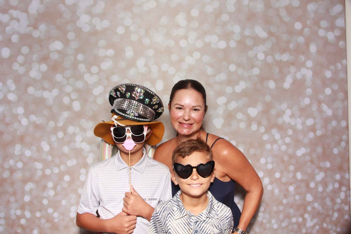 Bokeh-and-Birch-photoboothJax-Golf-Mother-Son-Dance-037.jpg