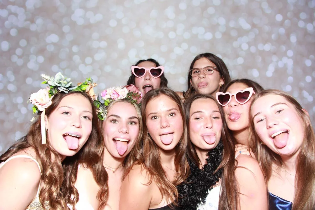 Bokeh-and-Birch-photoboothVRA-8th-Grade-Dance-032.jpg
