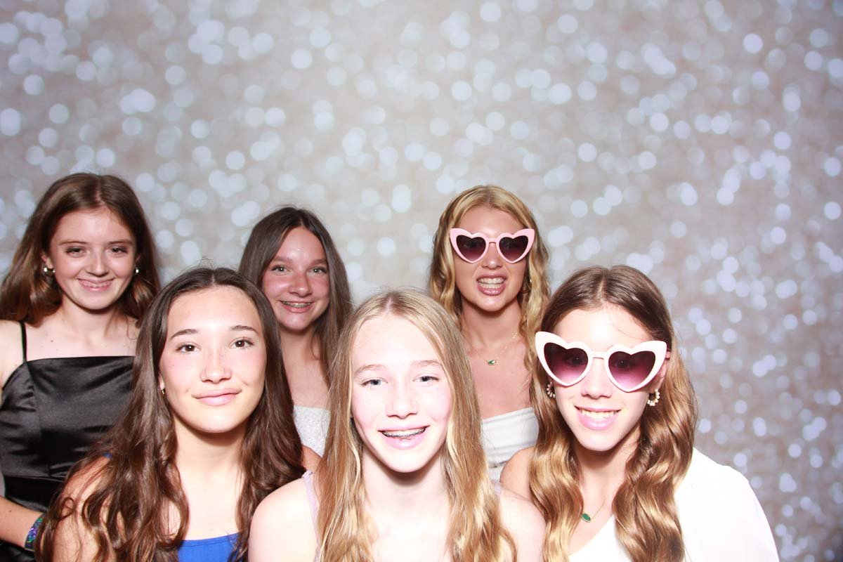 Bokeh-and-Birch-photoboothVRA-8th-Grade-Dance-005.jpg