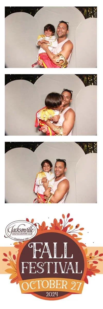 Bokeh-and-Birch-photoboothJax-Golf-Fall-Fest-114.jpg