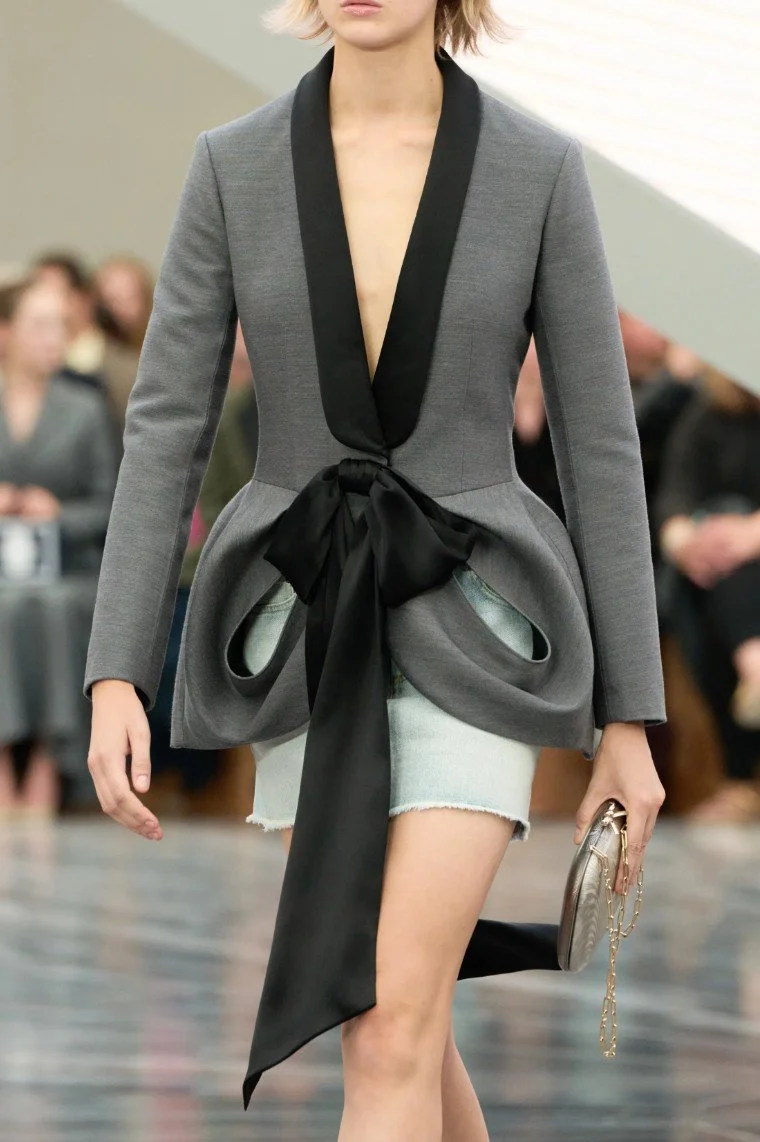 Dior-by-Jonathan-Anderson-Spring-2026-Paris-fashion-week-new-look-coats-blazers.jpg