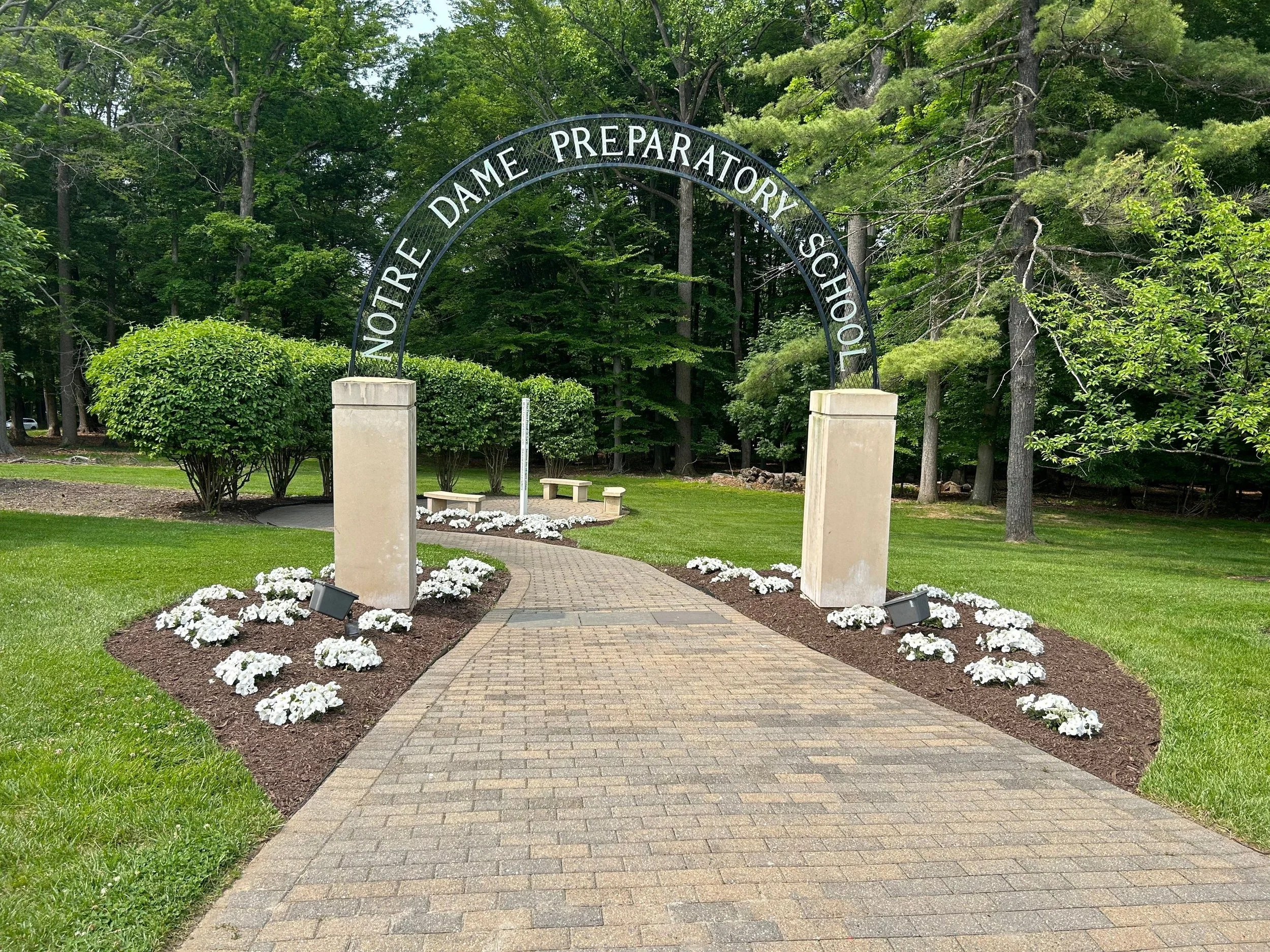 How to: Choosing the Right Commercial Landscaping Companies for Landscape Design in Fairfax, VA