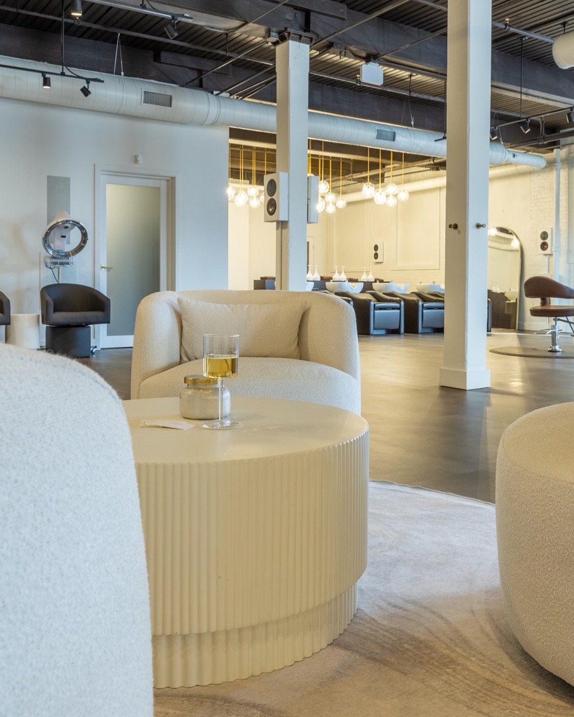 soft light, fresh energy, and a space that feels like a reset
spring at Ela ✨

Ela salon - modern salon-  spring refresh - hair goals - ct salon