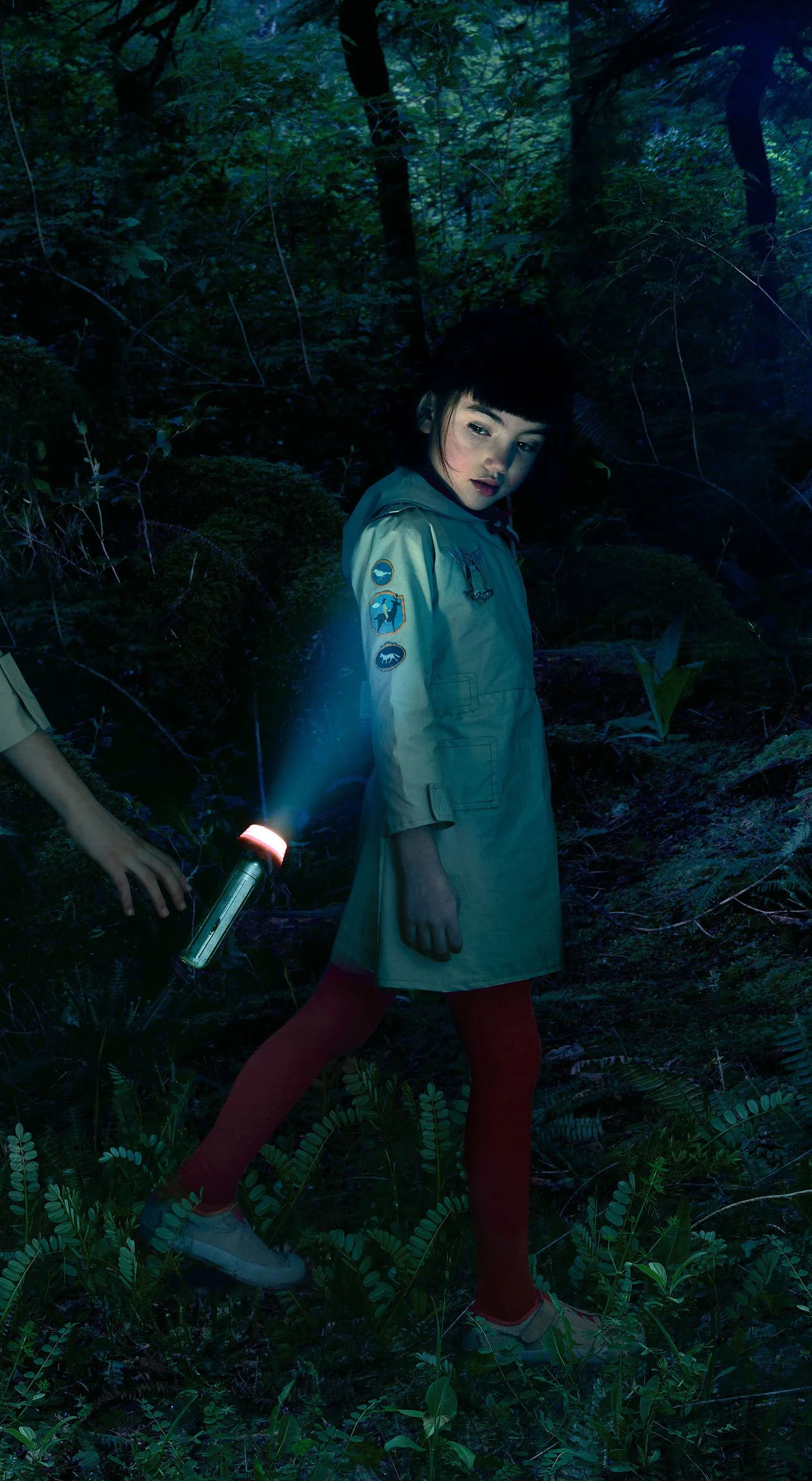 Baxter_Owl_Scouts_girl_dropping_flashlight.jpg