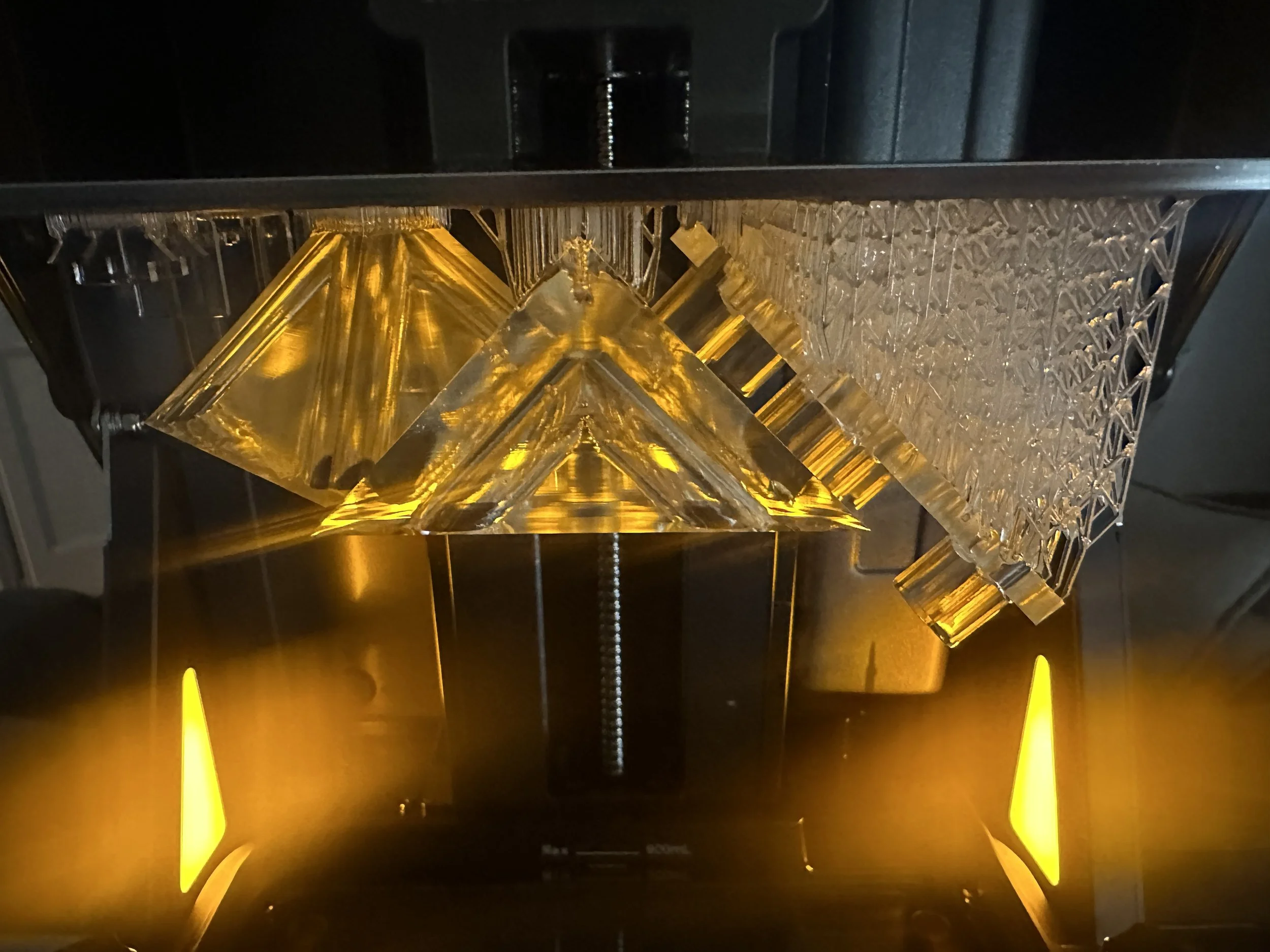 Impressão 3D MSLA em Resina Transparente