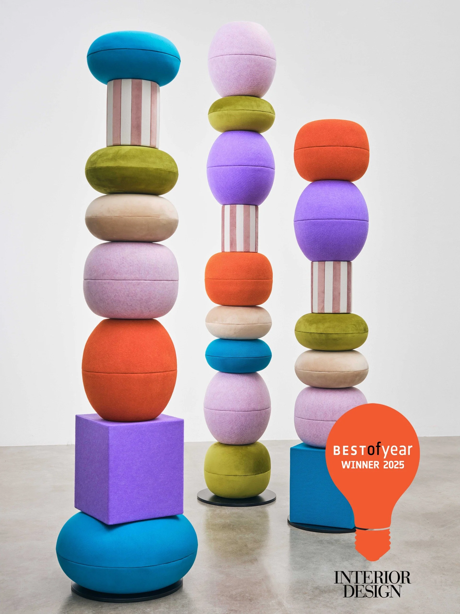 Slalom Acoustics architectural sound-absorbing solution for commercial spaces, combining Italian design, acoustic performance, material innovation and customizable finishes. Distributed in the United States by Leuk Interior Finishes. Idol, BoY Award 