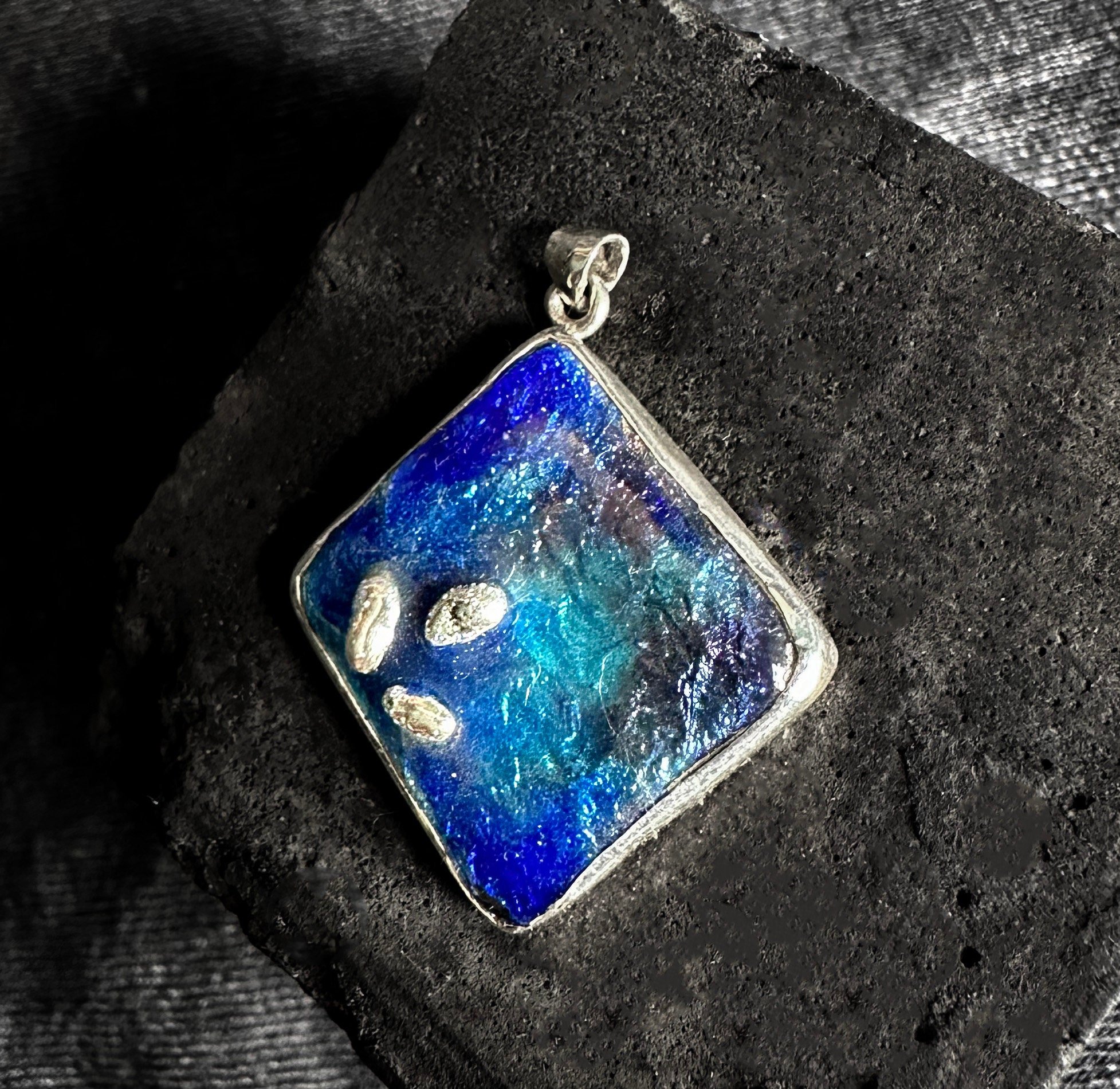 https://i.etsystatic.com/15884662/r/il/7a6b60/5917077066/il_fullxfull.5917077066_qg46.jpg