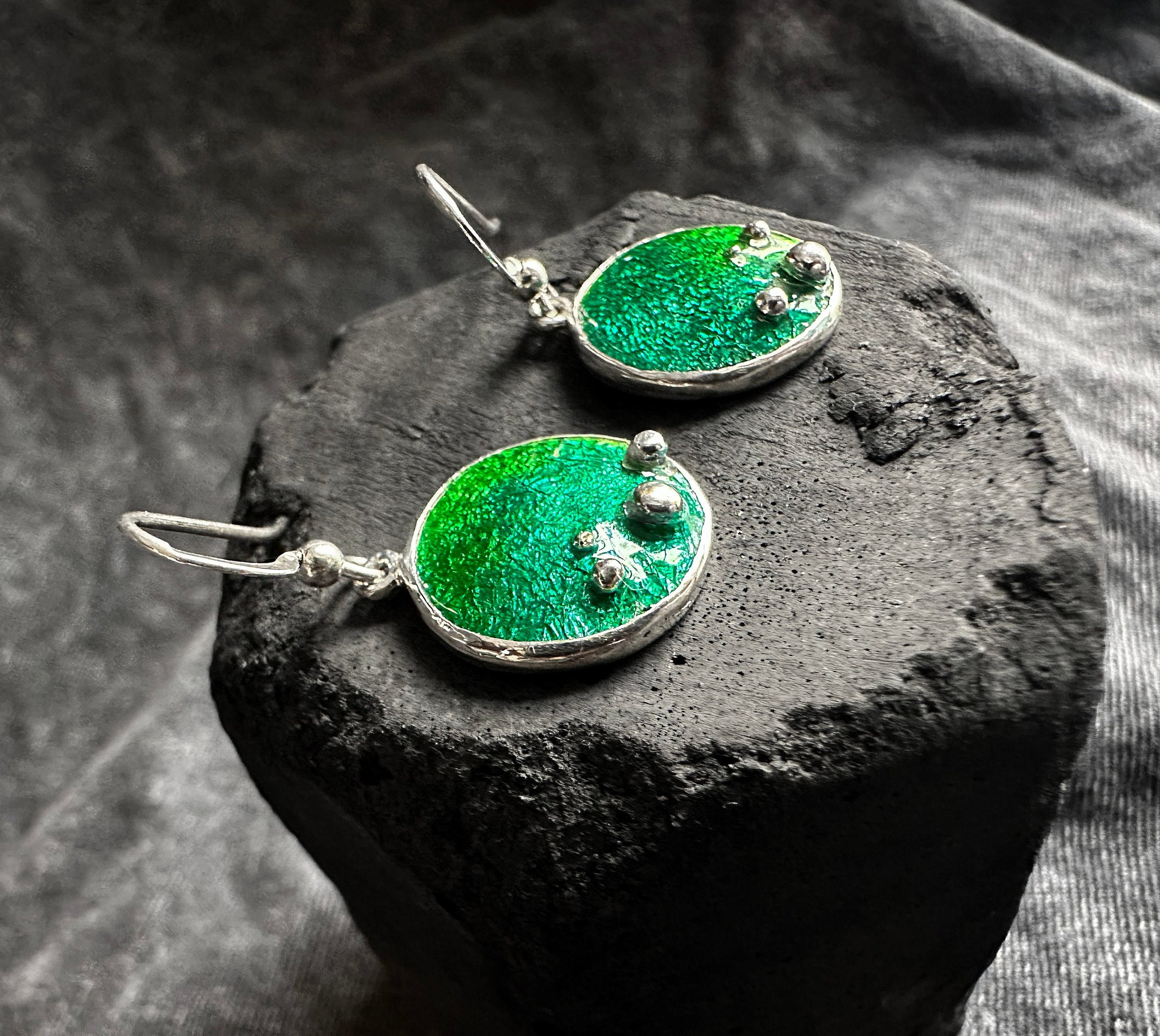 https://i.etsystatic.com/15884662/r/il/578773/5857895669/il_fullxfull.5857895669_ta0f.jpg