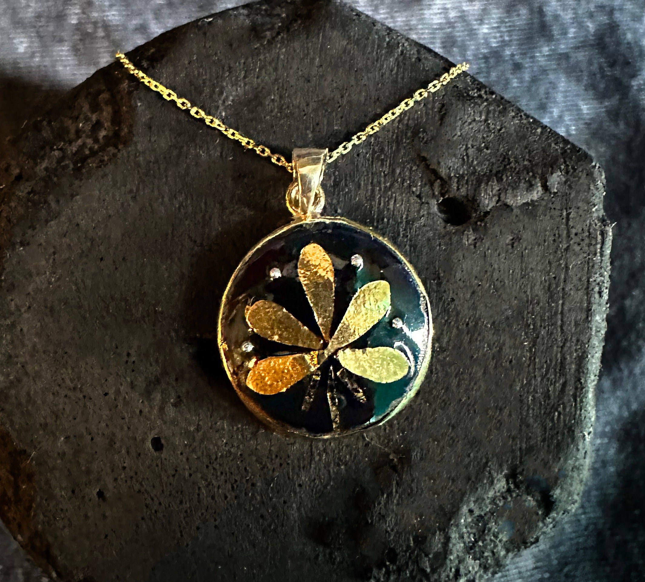 https://i.etsystatic.com/15884662/r/il/53c485/5921525860/il_fullxfull.5921525860_altc.jpg