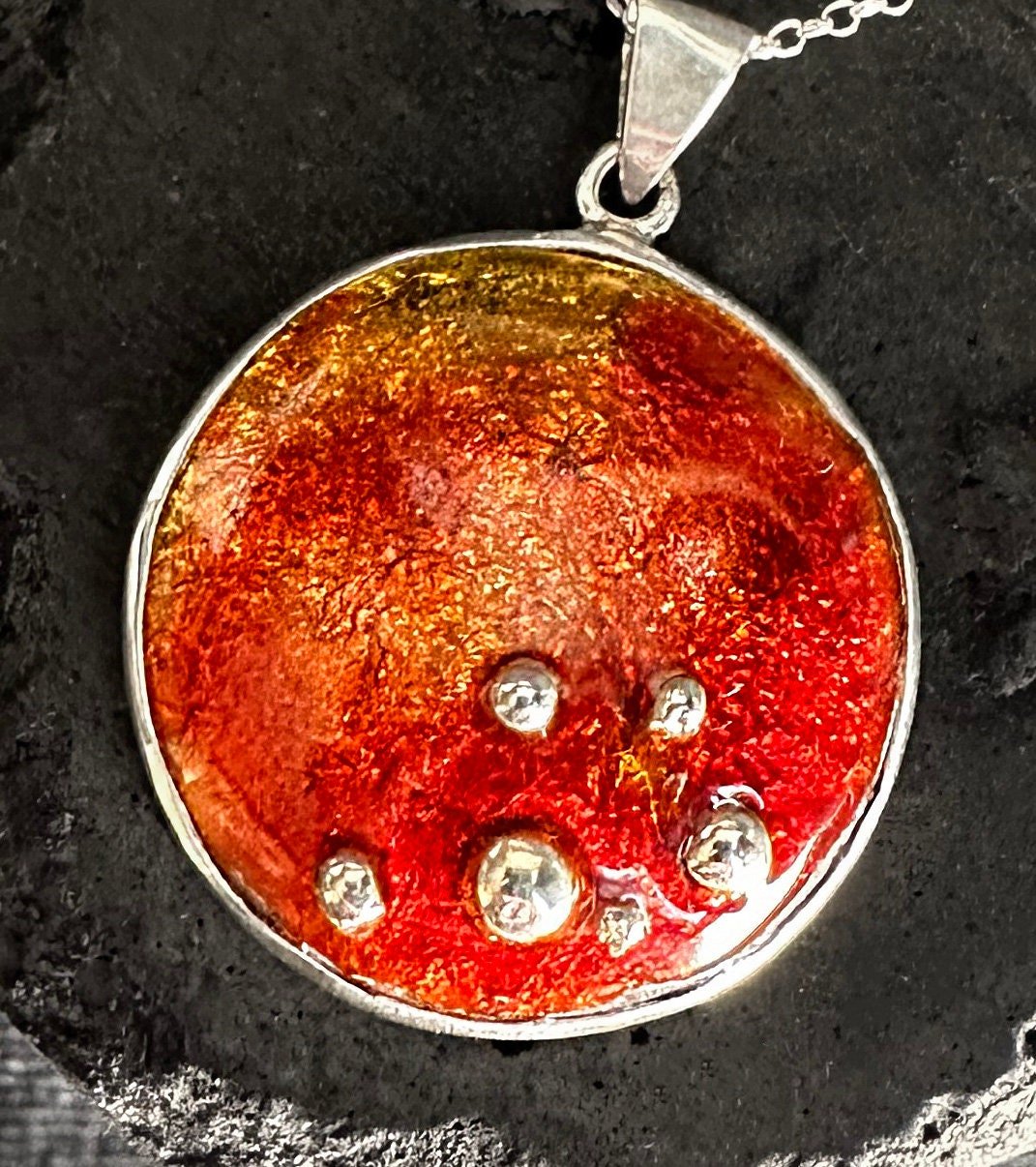 https://i.etsystatic.com/15884662/r/il/8b2bf8/5830127236/il_fullxfull.5830127236_67bl.jpg