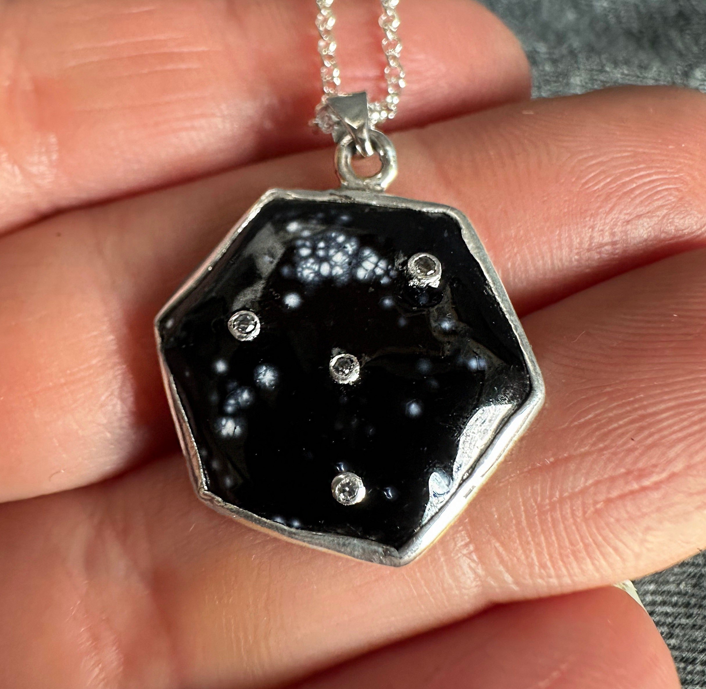 https://i.etsystatic.com/15884662/r/il/87cc1f/5830105306/il_fullxfull.5830105306_h4pt.jpg