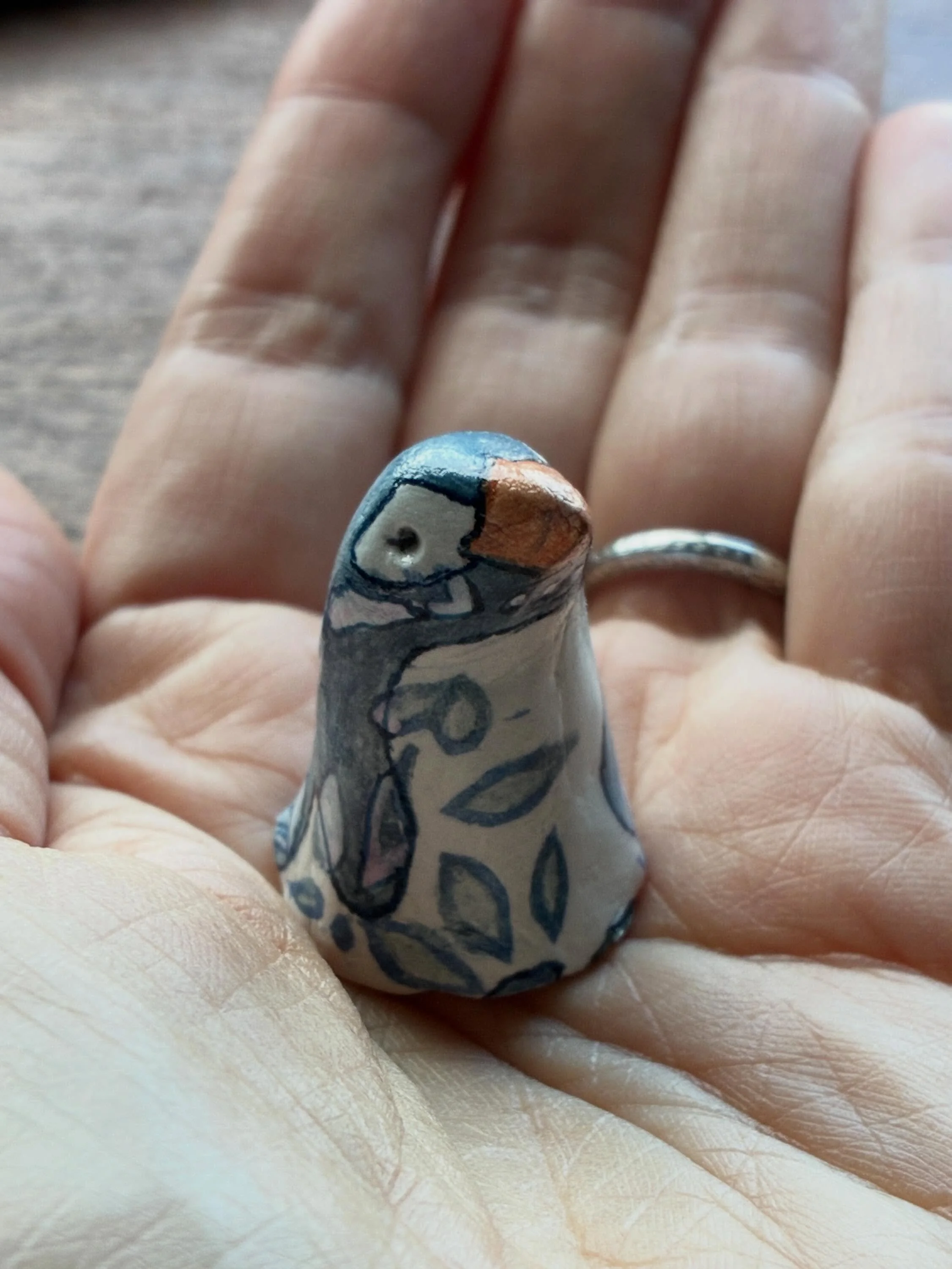 This little guy is resting at home while I am 3,200 miles away in Portugal.  So, I haven&rsquo;t even seen the pattern the bottom makes, but I bet it will be fun. 

#martaharveyart #airdryclay #airdryclaycreation #penguin