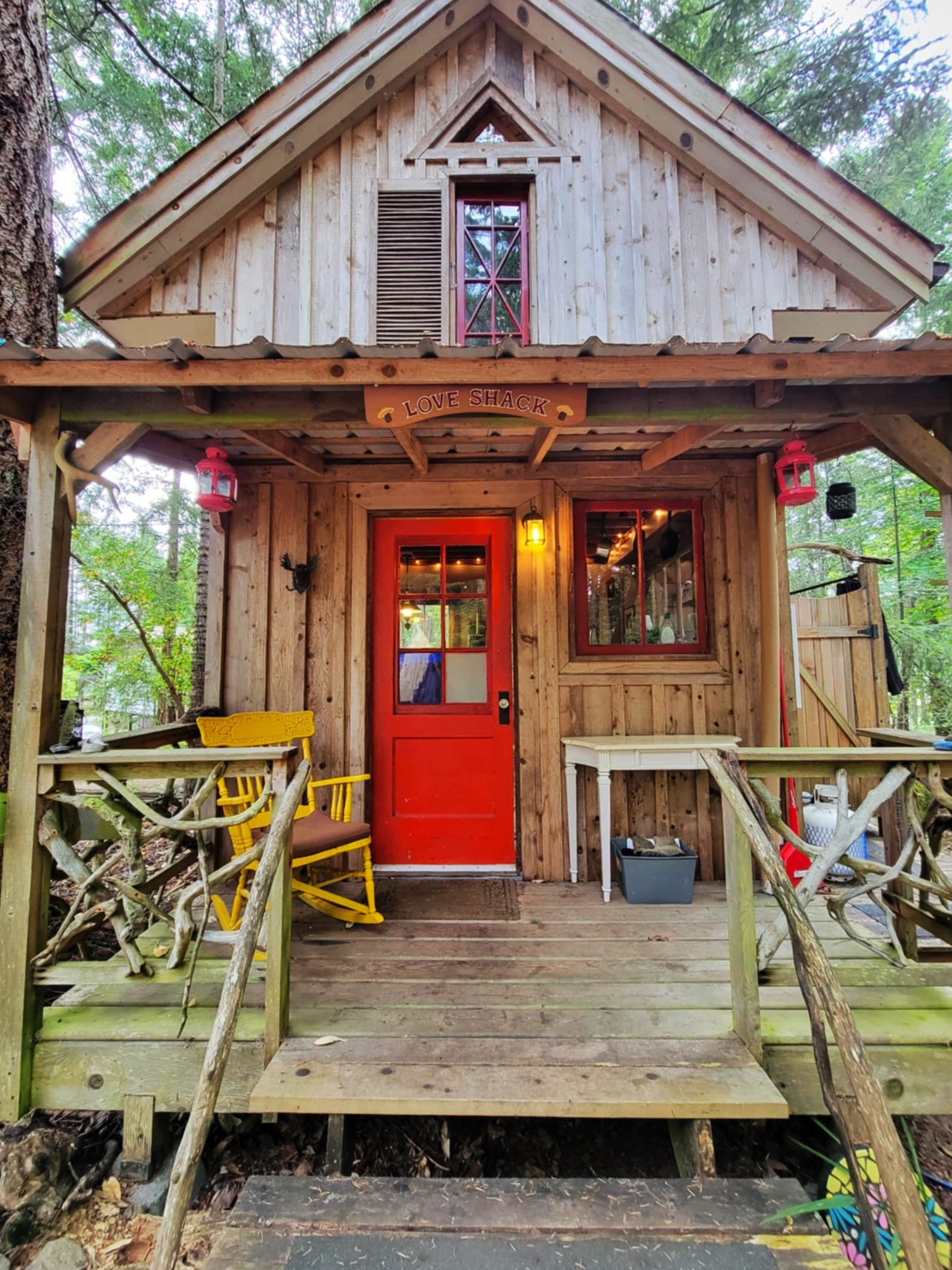 Charming Rustic Cabin
