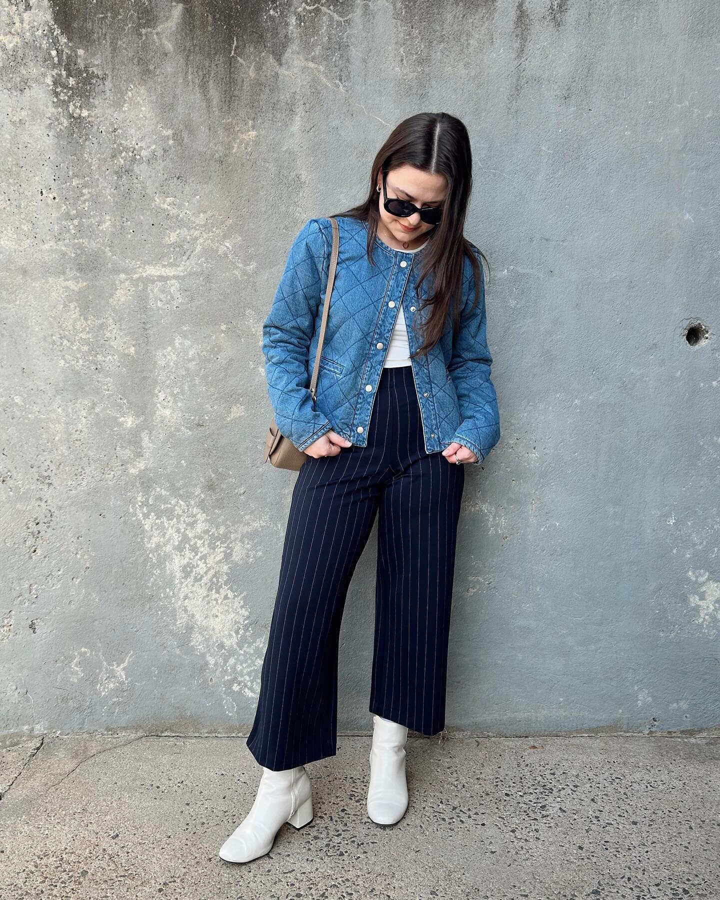 denim girl for life ✨💙

#quiltedjacket #denimjacket #navytrousers #springfashion #springstyle #springoutfits #outfitinspo #outfitideas #simplestyle #simpleoutfit