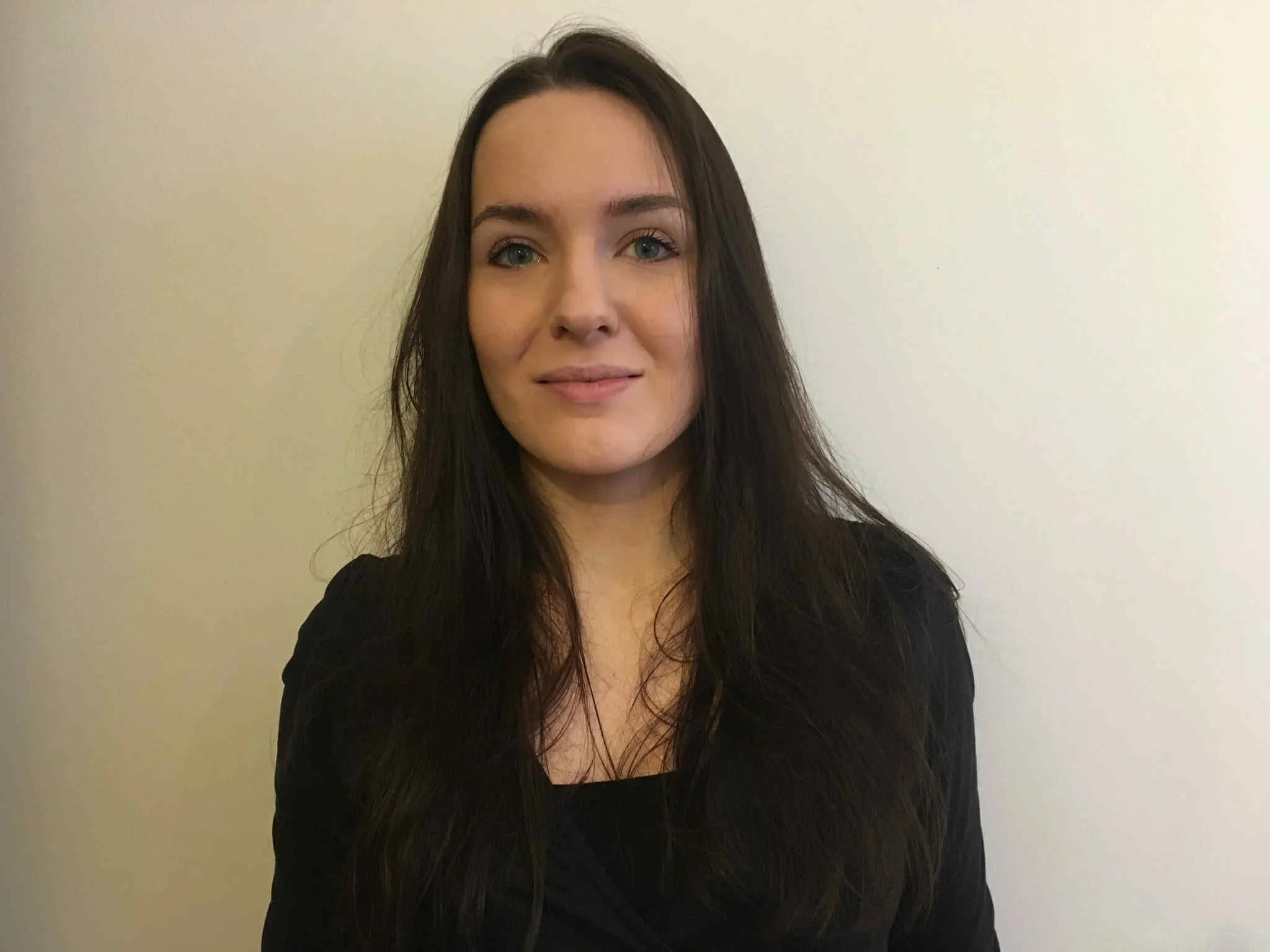 Lauren Gregory booking reiki session with Reiki on the Rock