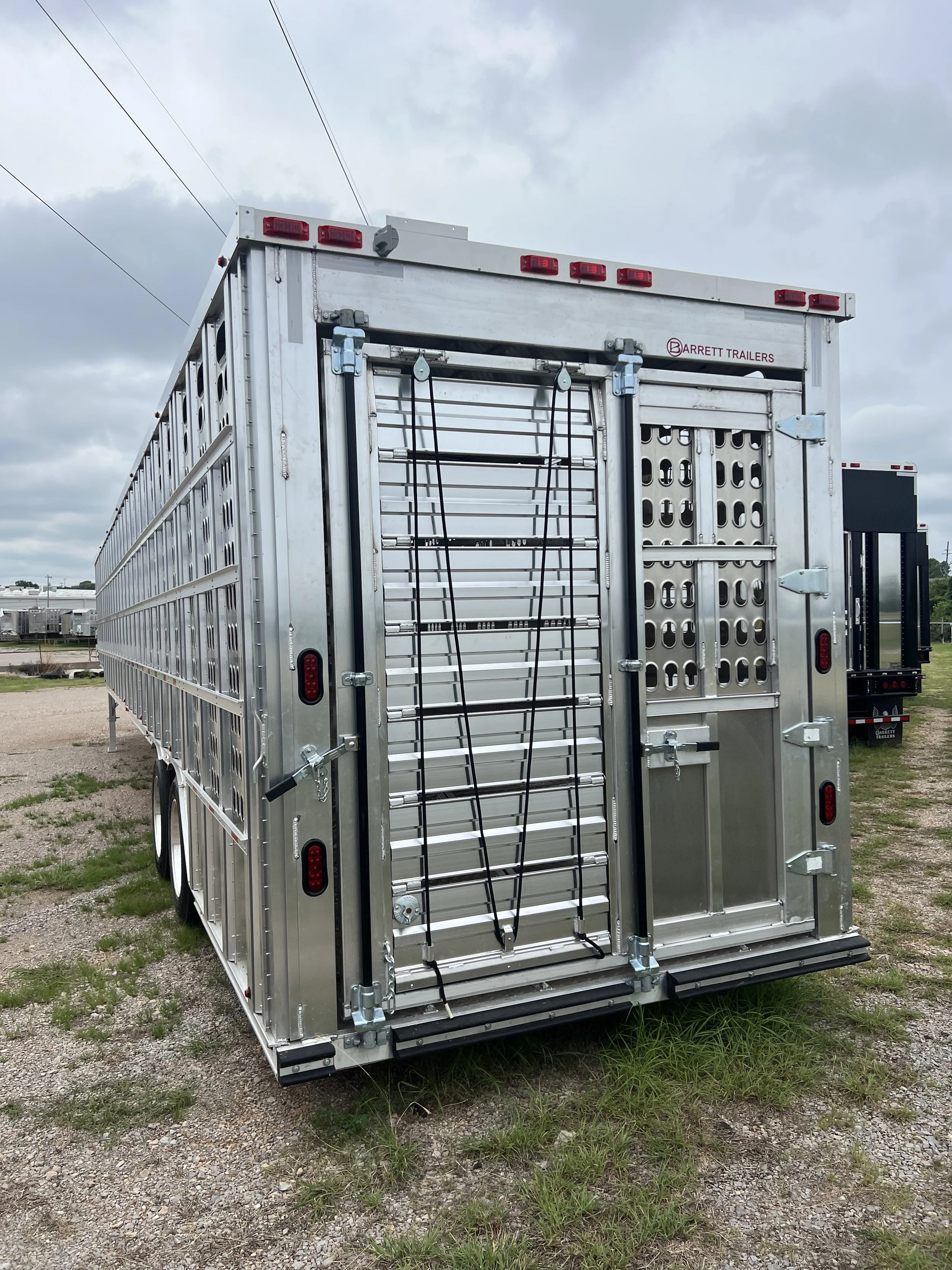 Livestock groundload trailer from Barrett Trailers, built for reliability across Midwest ranching operations