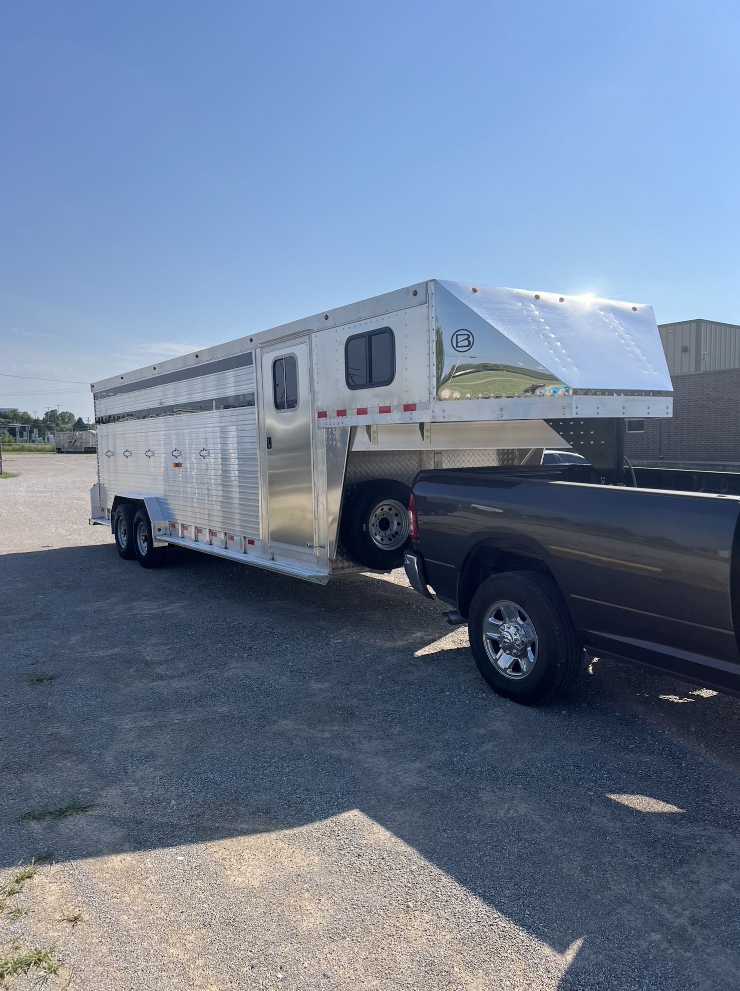 Barrett Trailers Purcell Oklahoma gooseneck trailer horse hauling