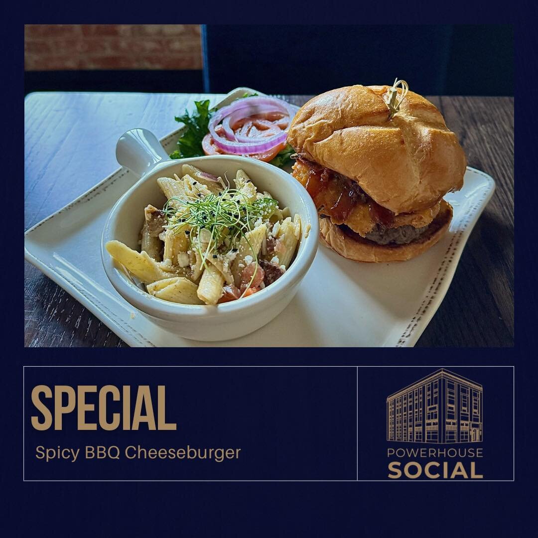 This Spicy BBQ Cheeseburger is sure to satisfy your craving for 🔥🌶️spice🌶️🔥!! Also NEW&hellip;pasta salad as a side! #spicyfood #fitzkebbq #thirstyrootsfarm #thirstyrootsfarmtopowerhousesocialtable #pastasalad #cheeseburger #powerhousesocialresta