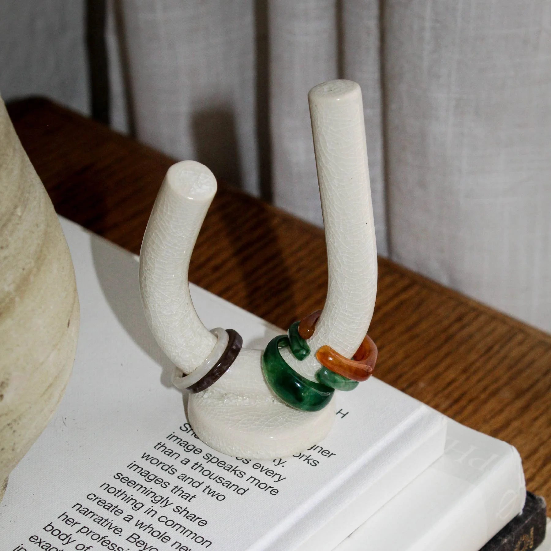 JU + DESIGN_Ceramic_Ring Holder_Cream Crackle-11.jpg