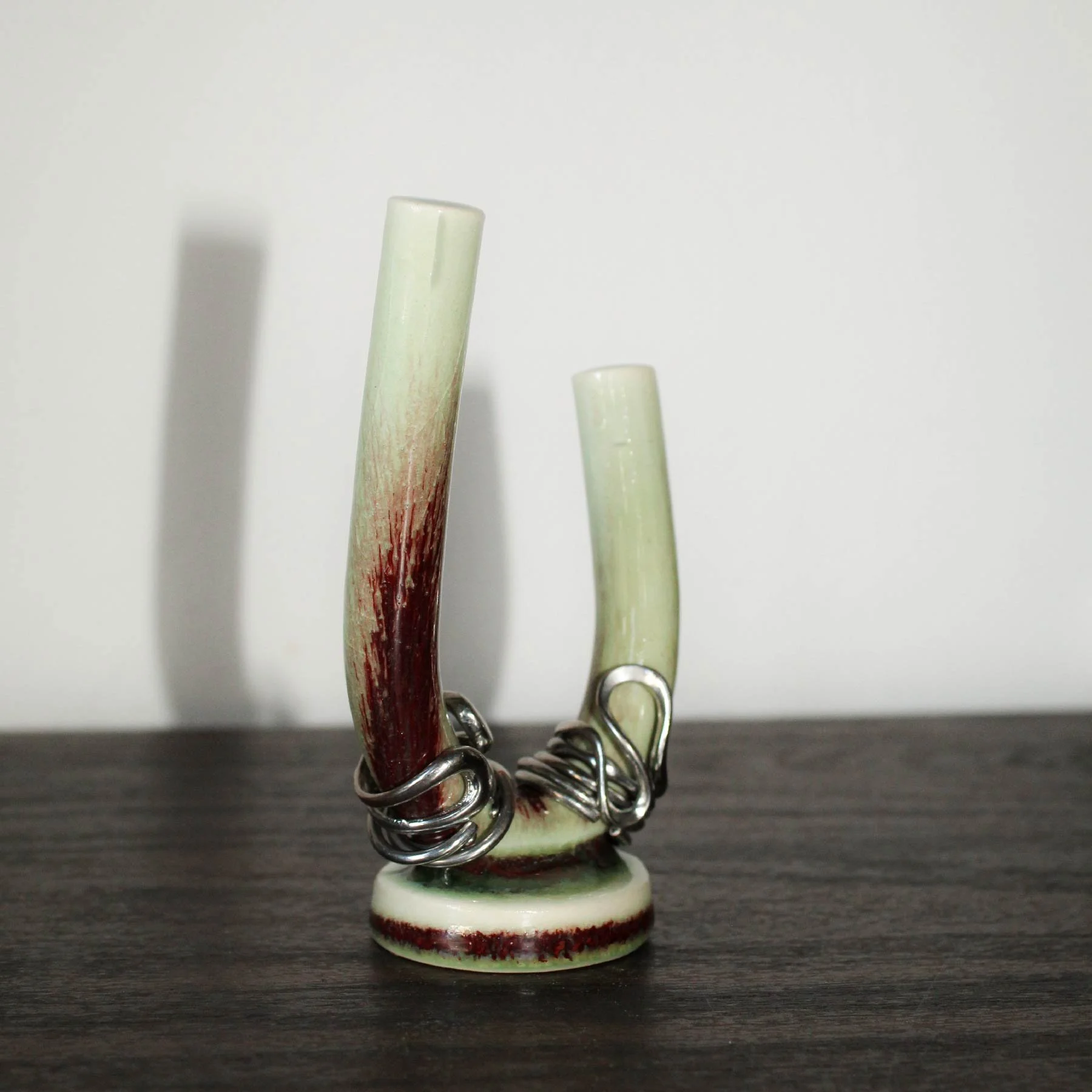 JU+DESIGN_Ceramic Ring Holder_Mint_Deep Burgundy-08.jpg