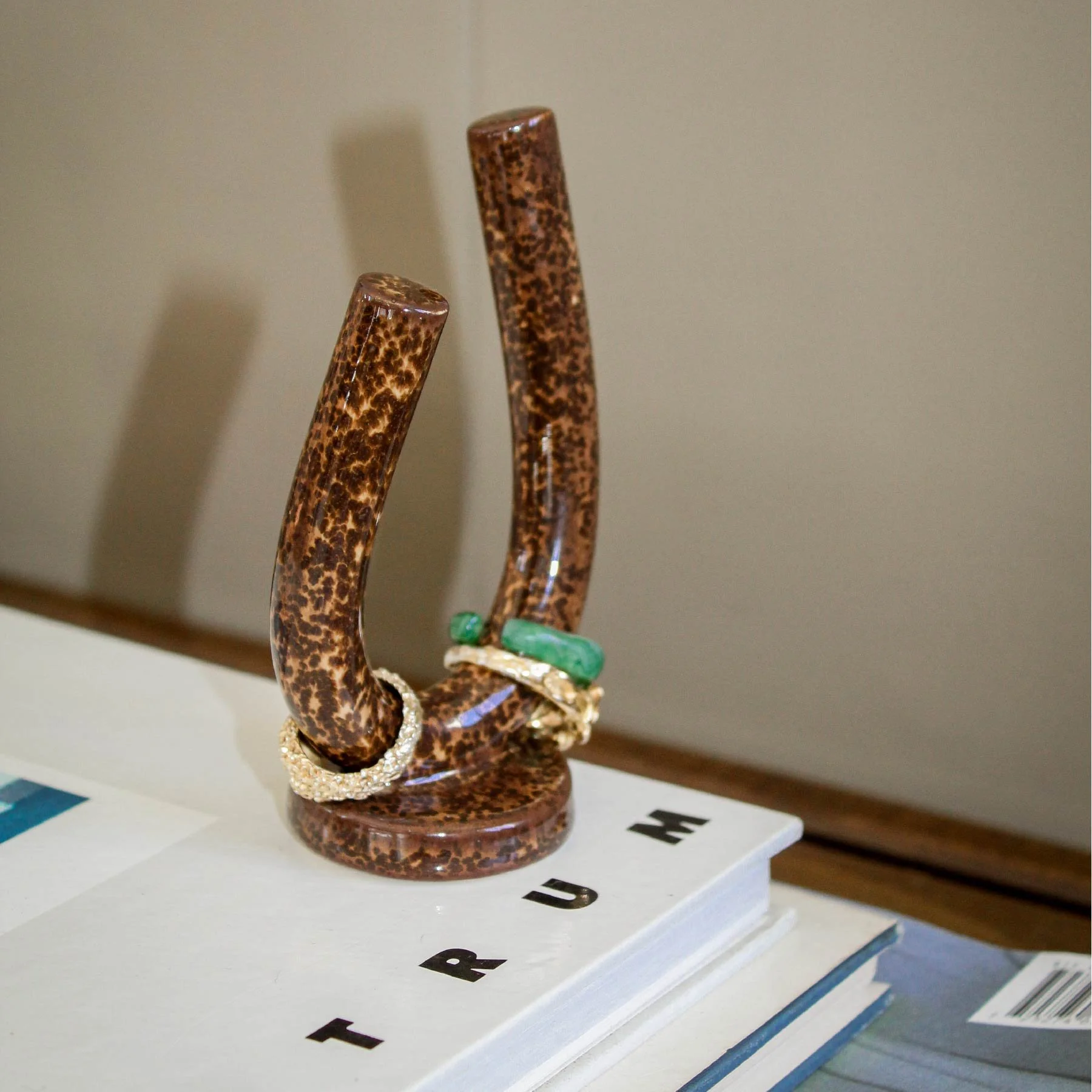 JU + DESIGN_Ceramic Ring Holder_Tortoise_Speckled-10.jpg