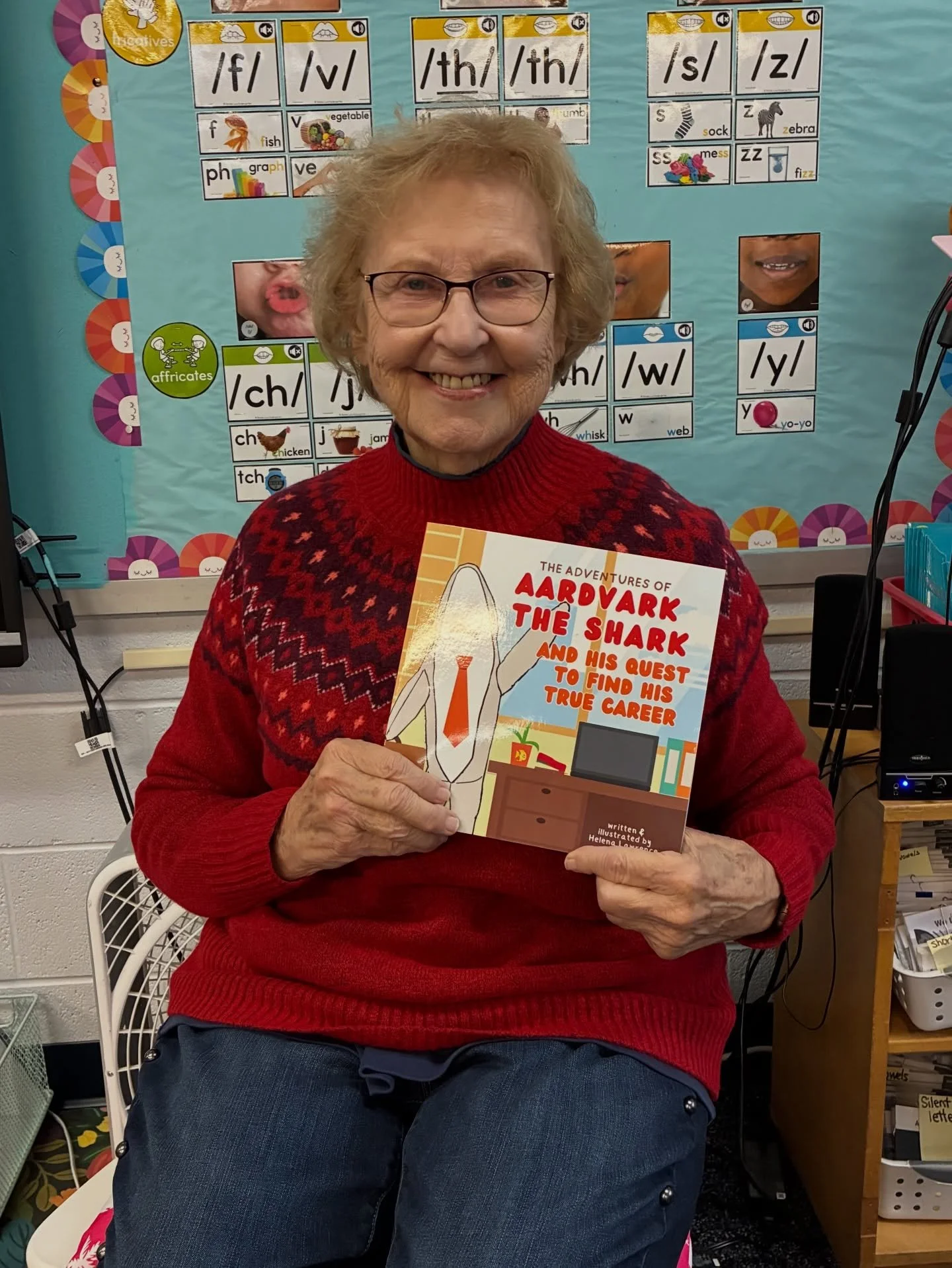 It&rsquo;s Giving Tuesday 🫶
Today my mom read two of my books to two groups of kiddos and they loved it! 🦈🐠💖 Do you know a child that would like a FREE copy of Aardvark the Shark? Comment below with just the first name or nickname of that child ?
