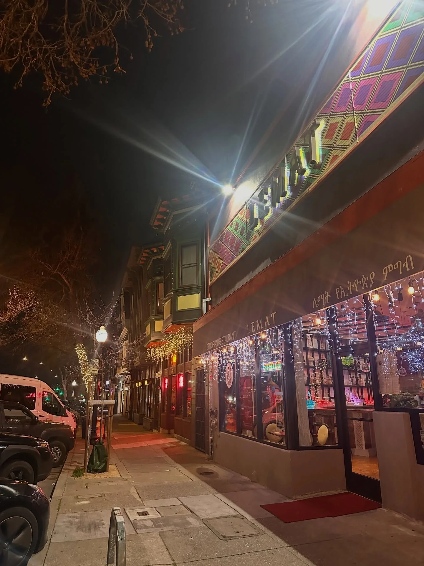 One of these days the foot traffic will match the inside of our businesses. We 💕 Berkeley.