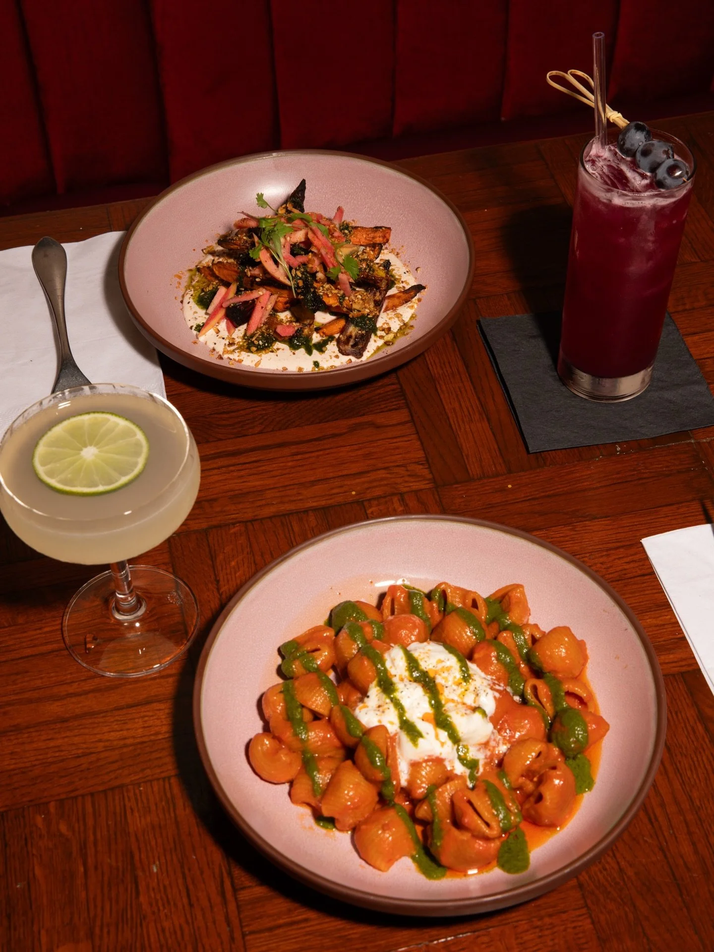 Dinner for 2️⃣ 

#vegetarian #pastapasta #rosesonadeline #yum #cocktailhour