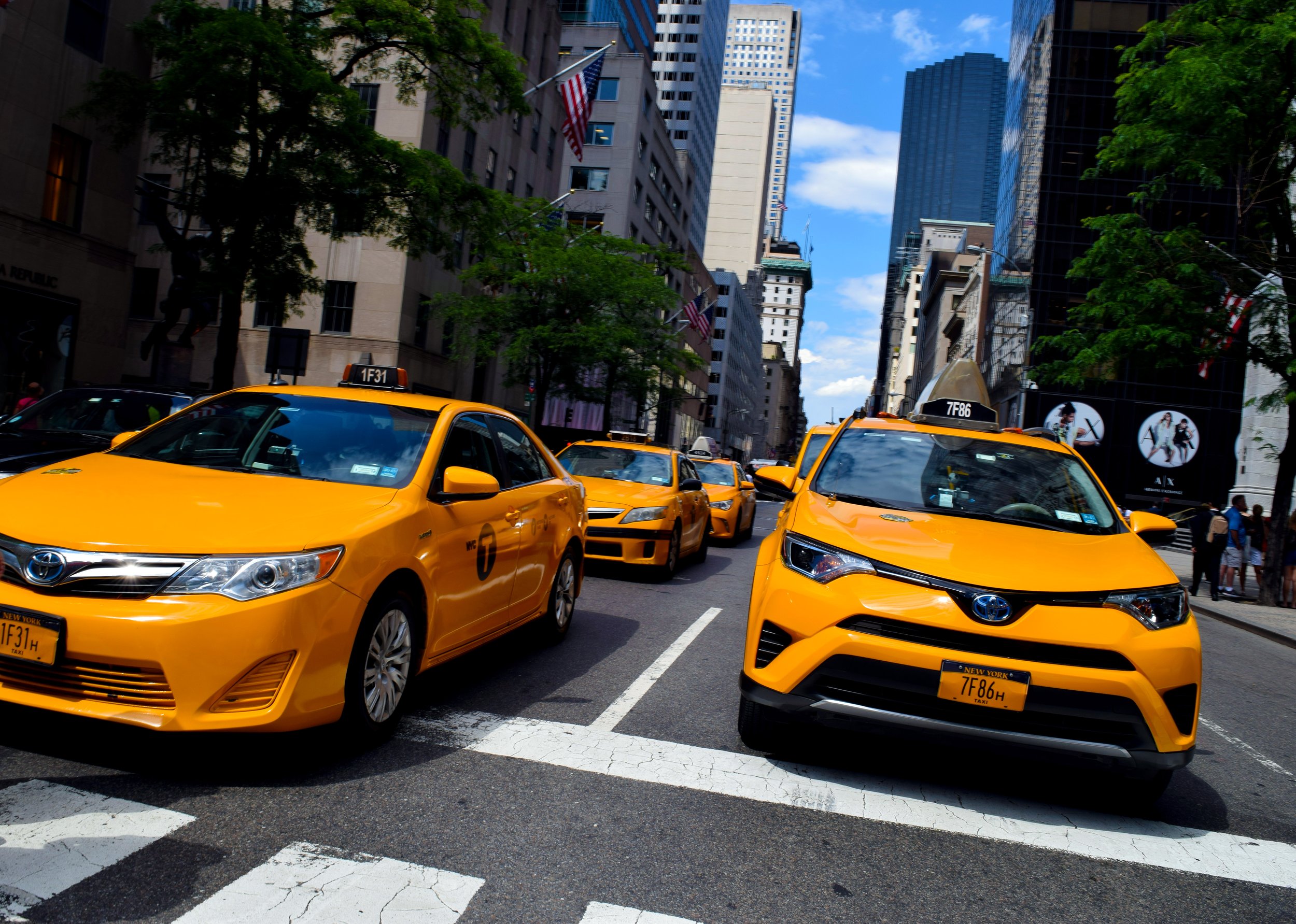 new york taxi.jpg