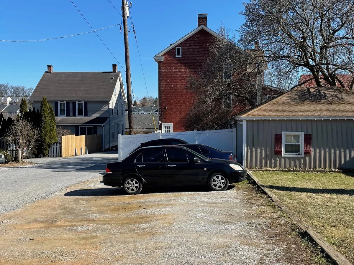 BuildingPhoto (3).jpg