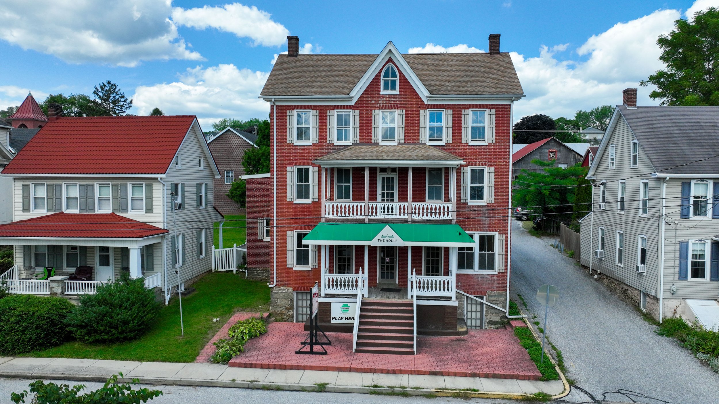 BuildingPhoto (4).jpg