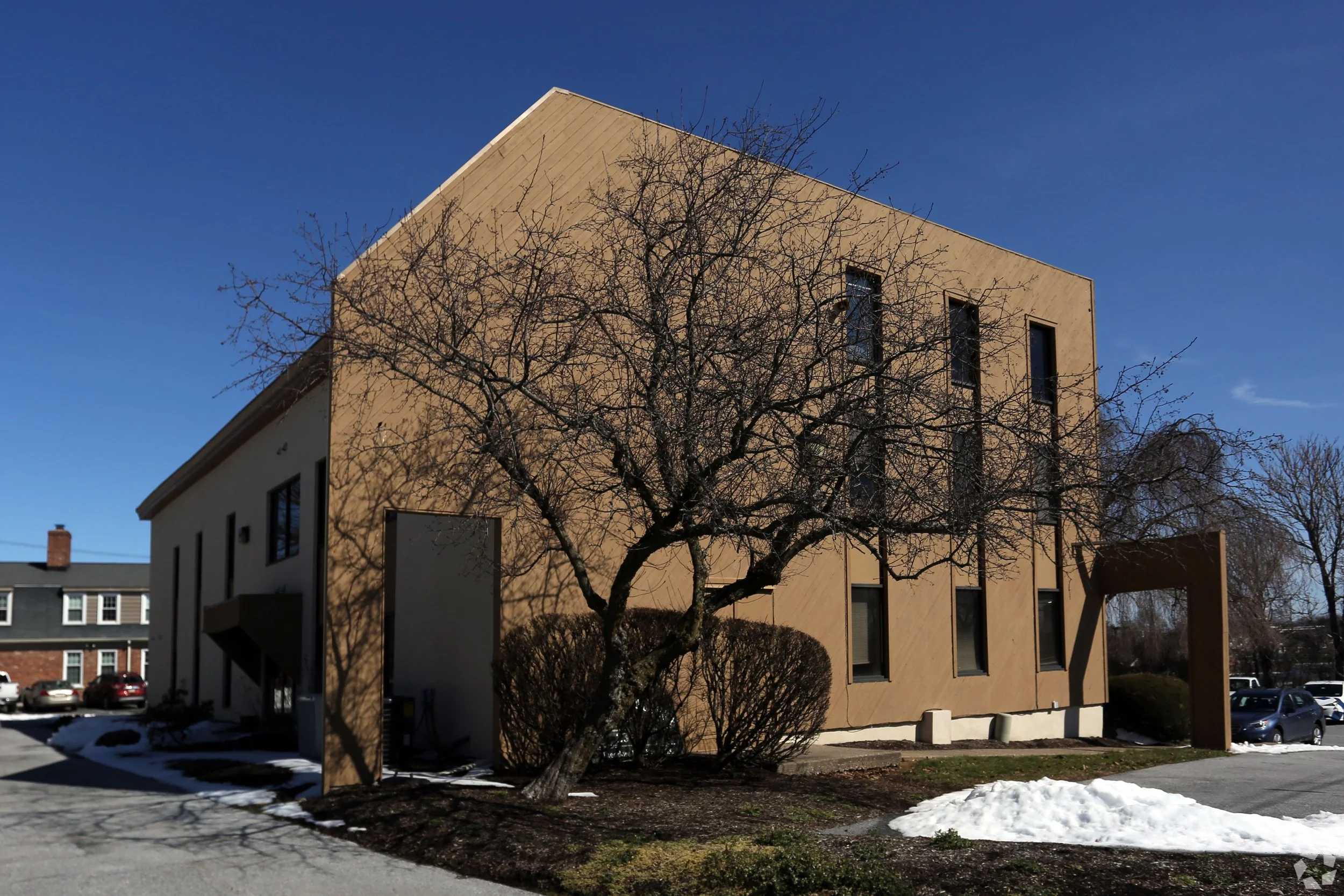 BuildingPhoto.jpg