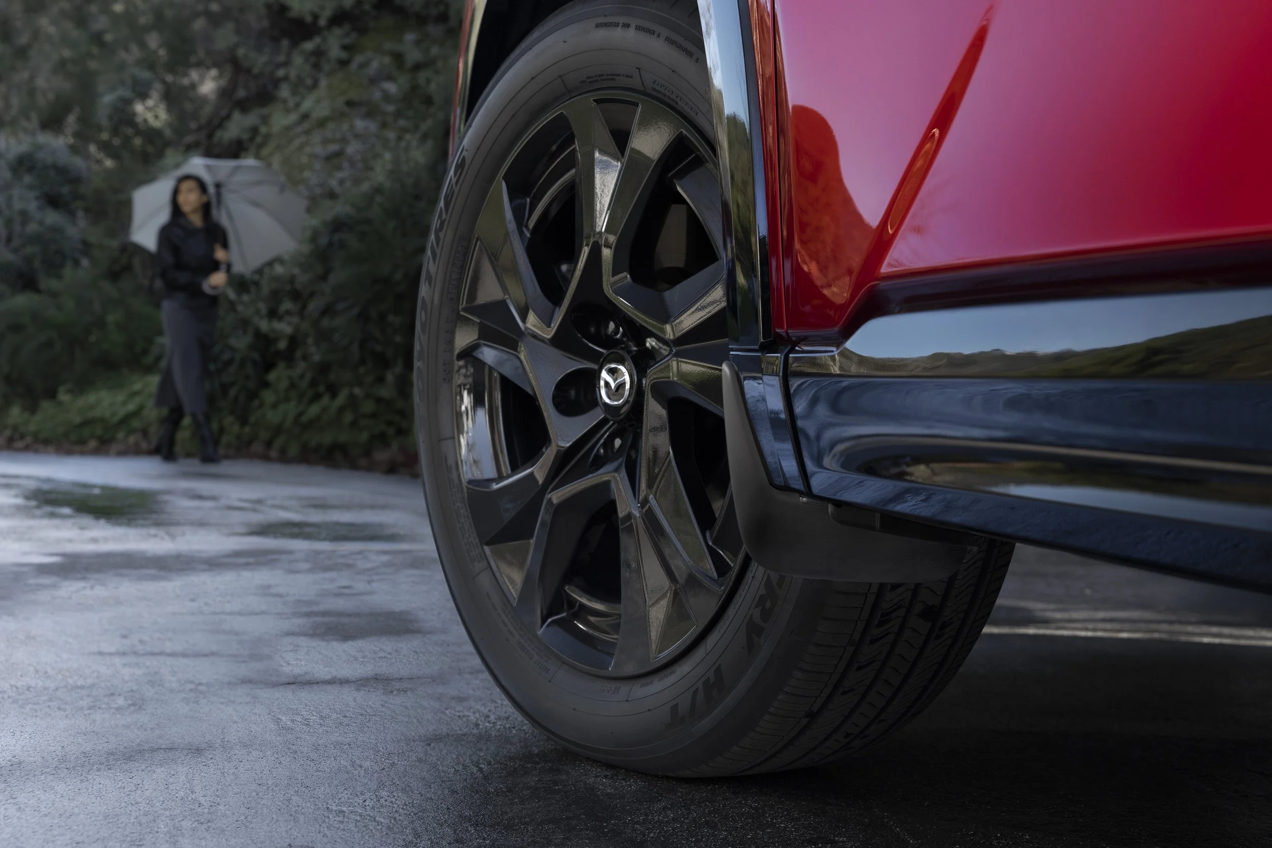 MY26_CX5_ACCESS_SPLASH GUARDS_2196_r4a.jpg