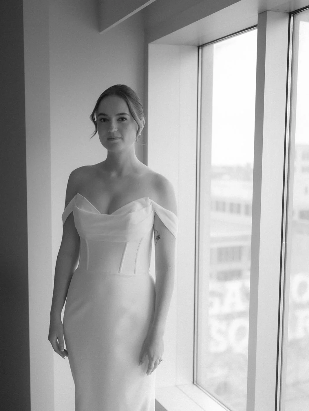 My love letter to B&amp;W and getting ready 🤍🖤💄