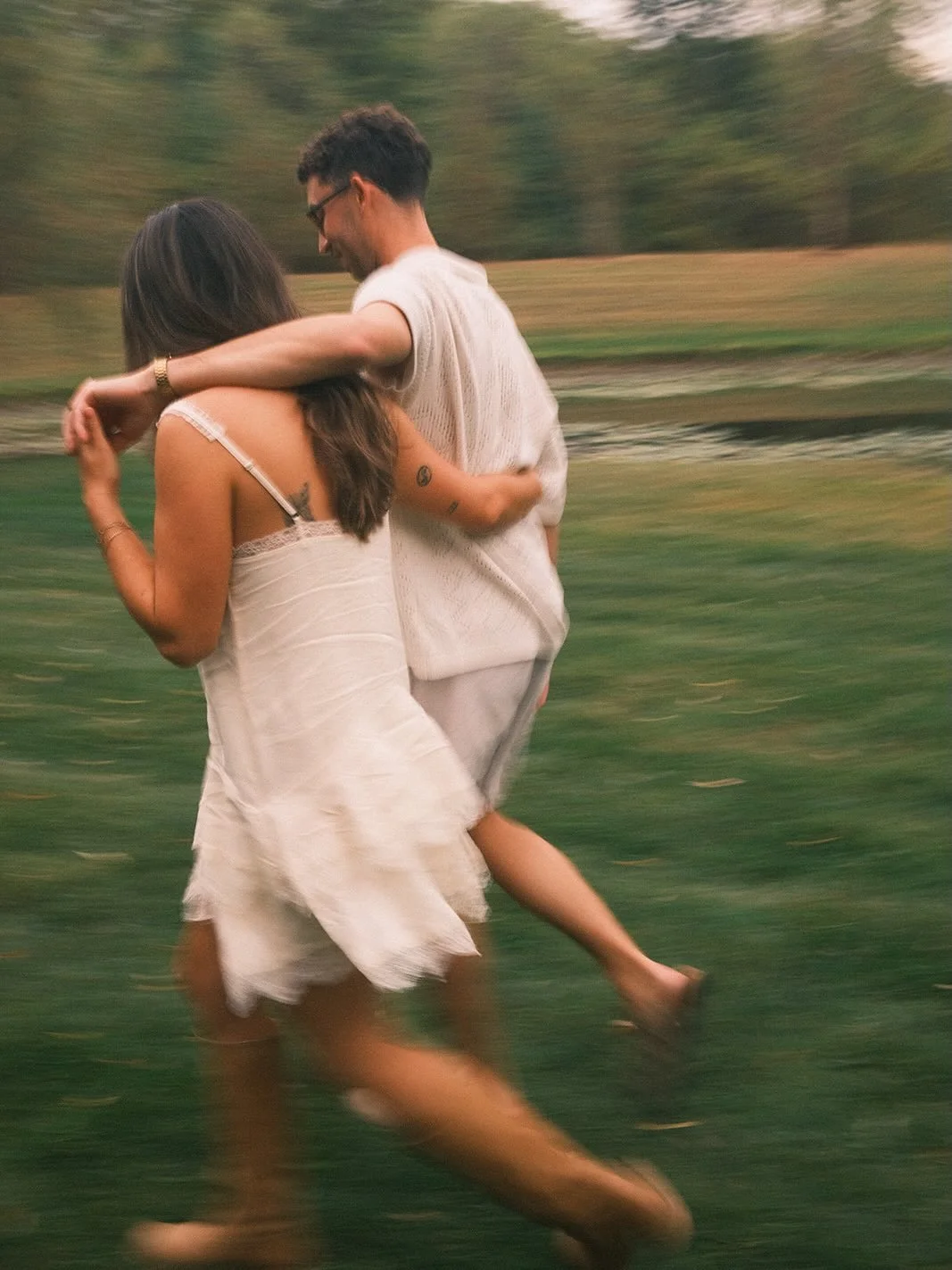 Wedding season is so soon and my heart is bursting thinking about all the couples I get the honor of capturing 🫶❤️