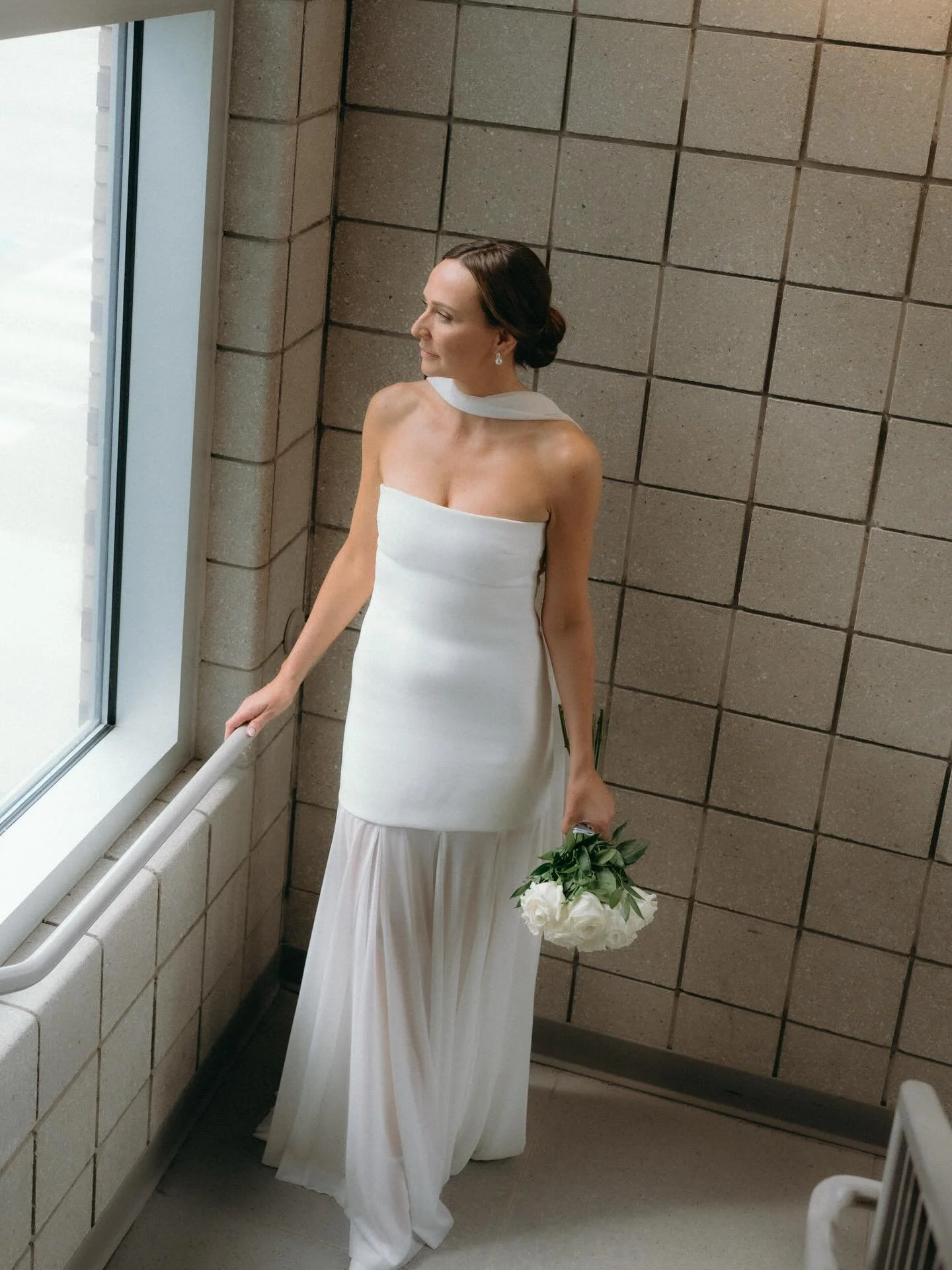 Gimme five minutes and a stairwell 🤍 had so much fun shooting this courthouse wedding 🫶