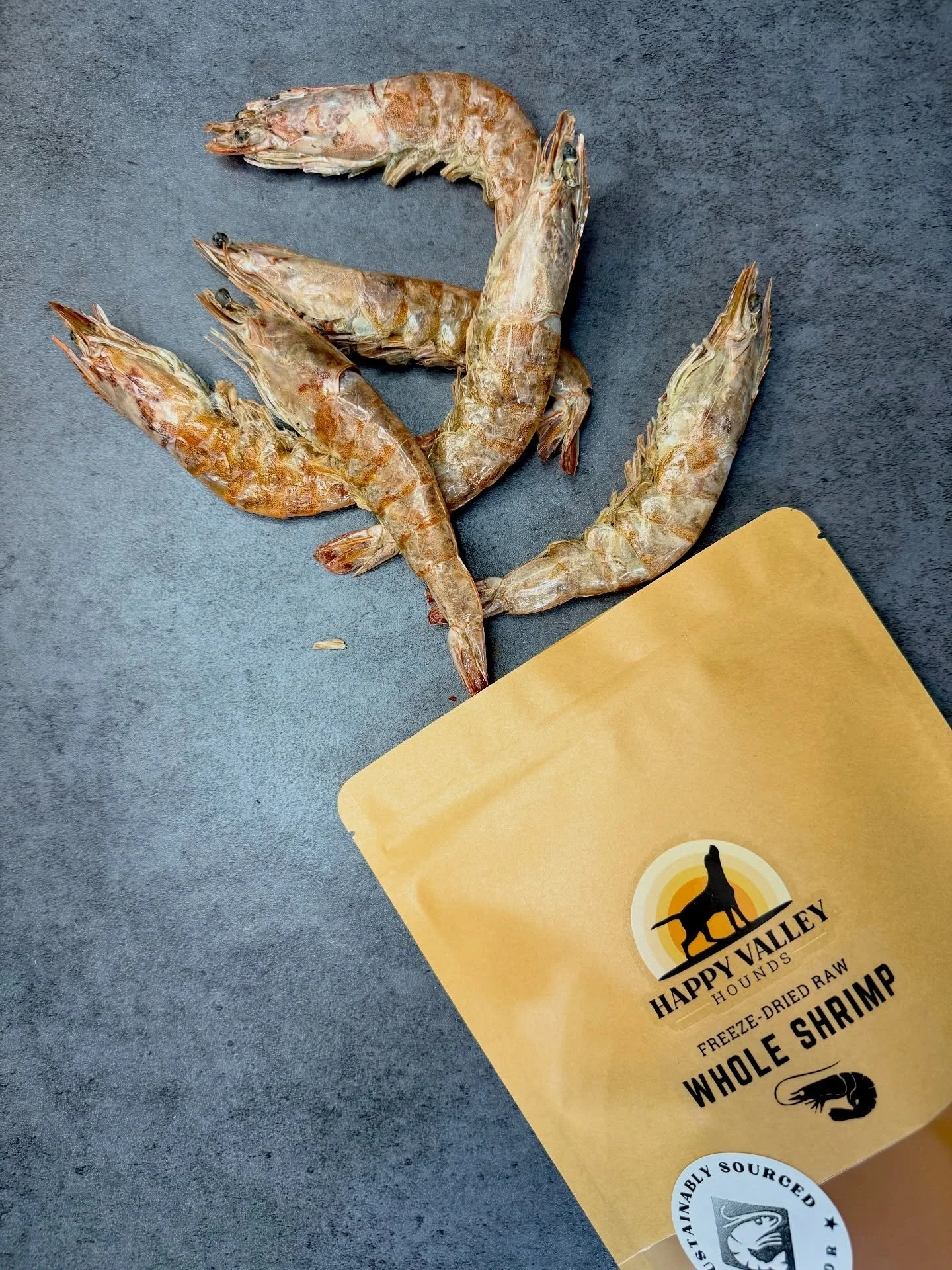 🦐 Did you know?
Whole, head on shrimp are loaded with natural nutrients dogs need, not just protein!

🐾 The shell and head are rich in minerals like calcium, zinc, and phosphorus (great for teeth and bones).
🐾 The shrimp body is high in lean prote