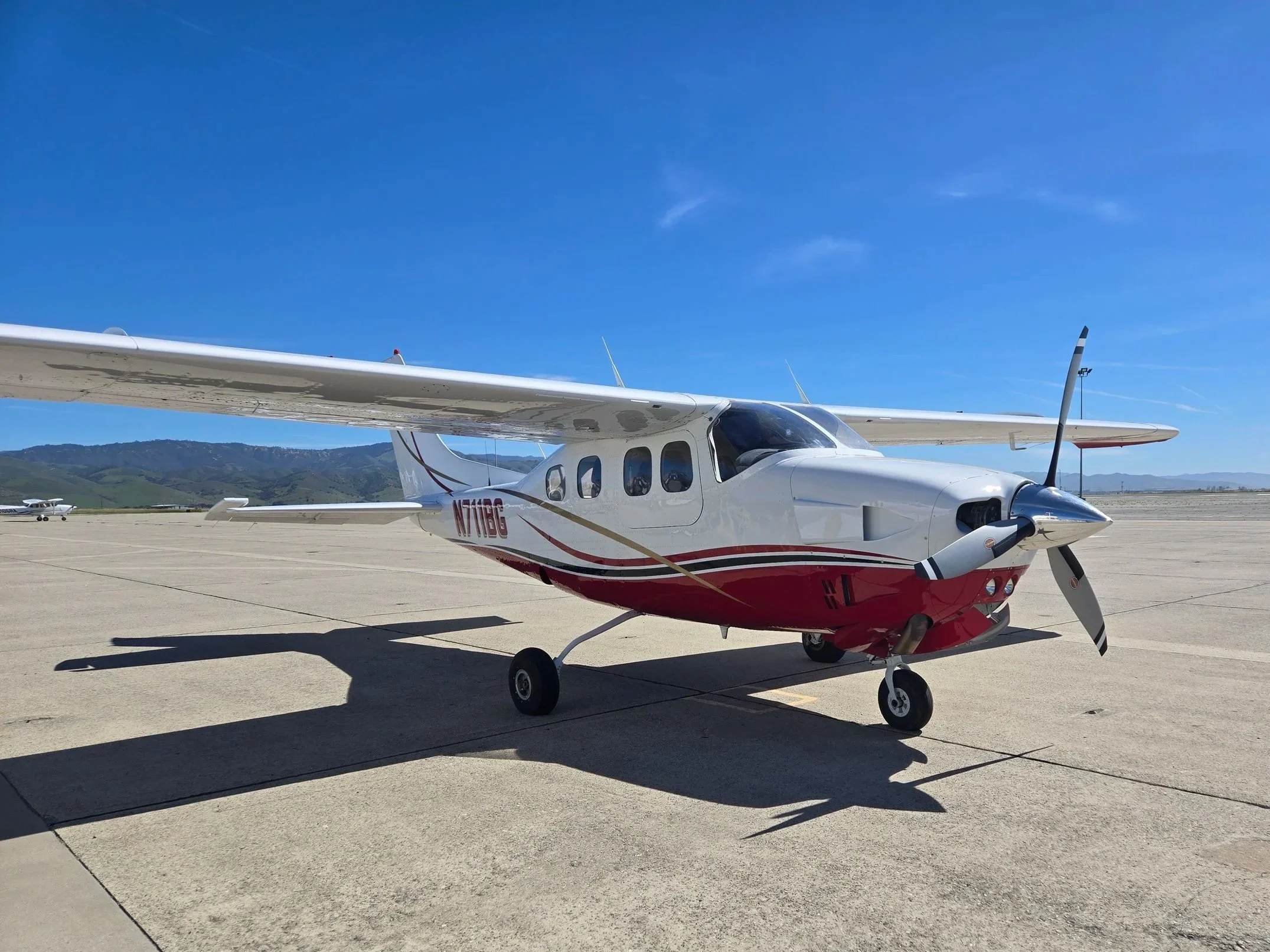Cessna P210N Pressurized Centurion - N711BG