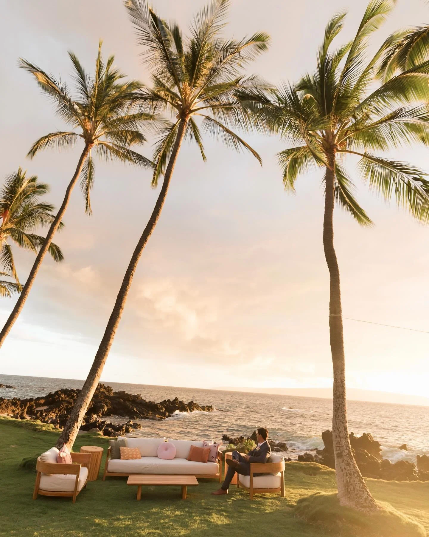 What if all your weekends looked like this✨
Rentals: @rioeventdesign 
Photography: @annakimphoto