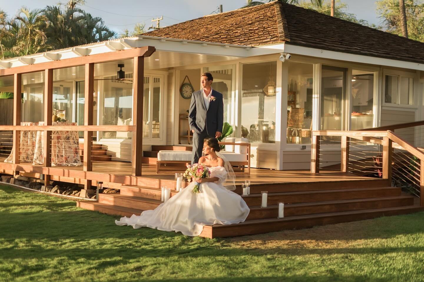 Few things better than a Friday golden hour at White Orchid Beach House💙

Models: @alexa.arzola and @kainoa_higashino 
Photography: @annakimphotography
Bridal Styling: @ellysformalwear 
Hair: @lahsalon 
Makeup: @meiliautumnbeauty