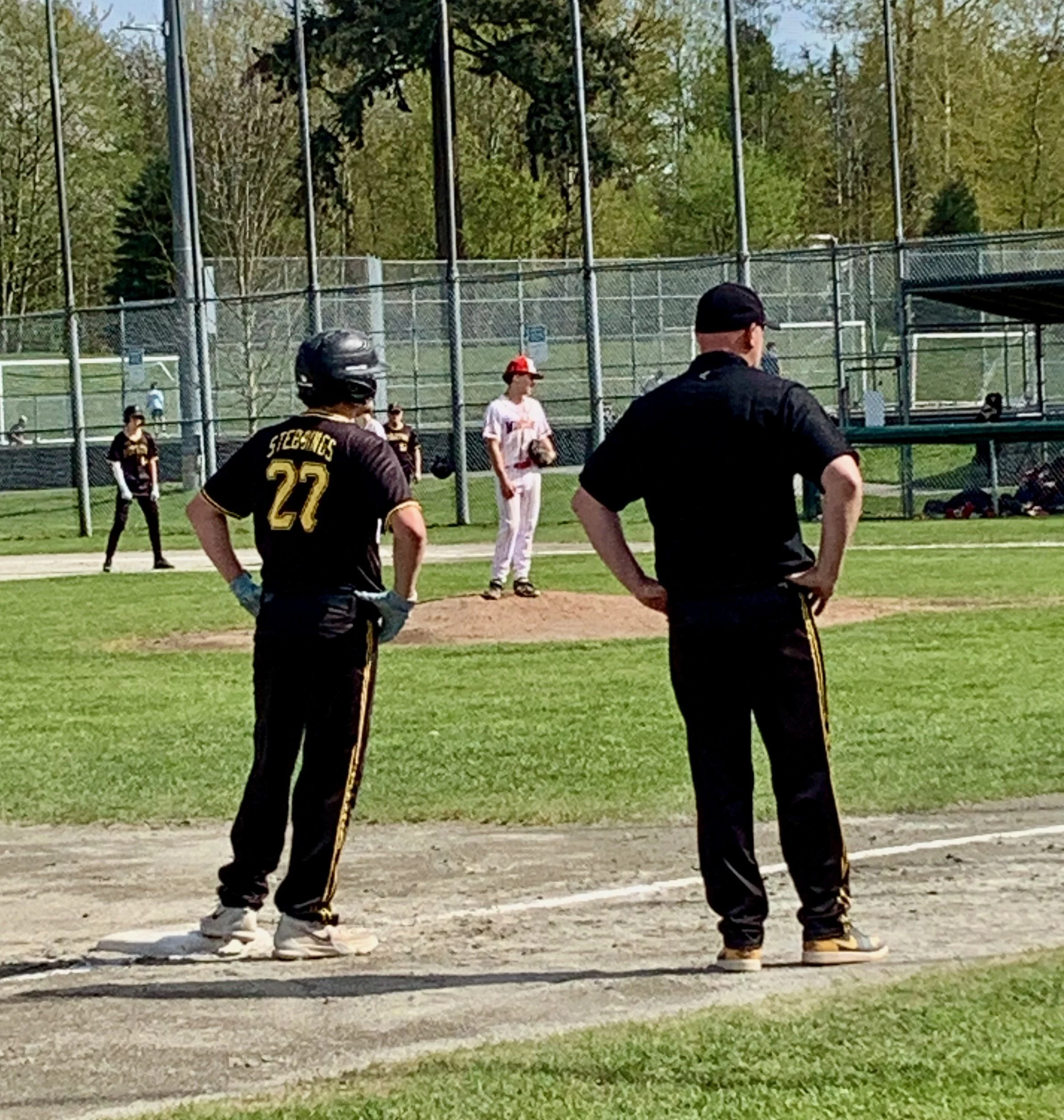 Pirates Roll Past Mustangs in Convincing Nine-Bill Victories