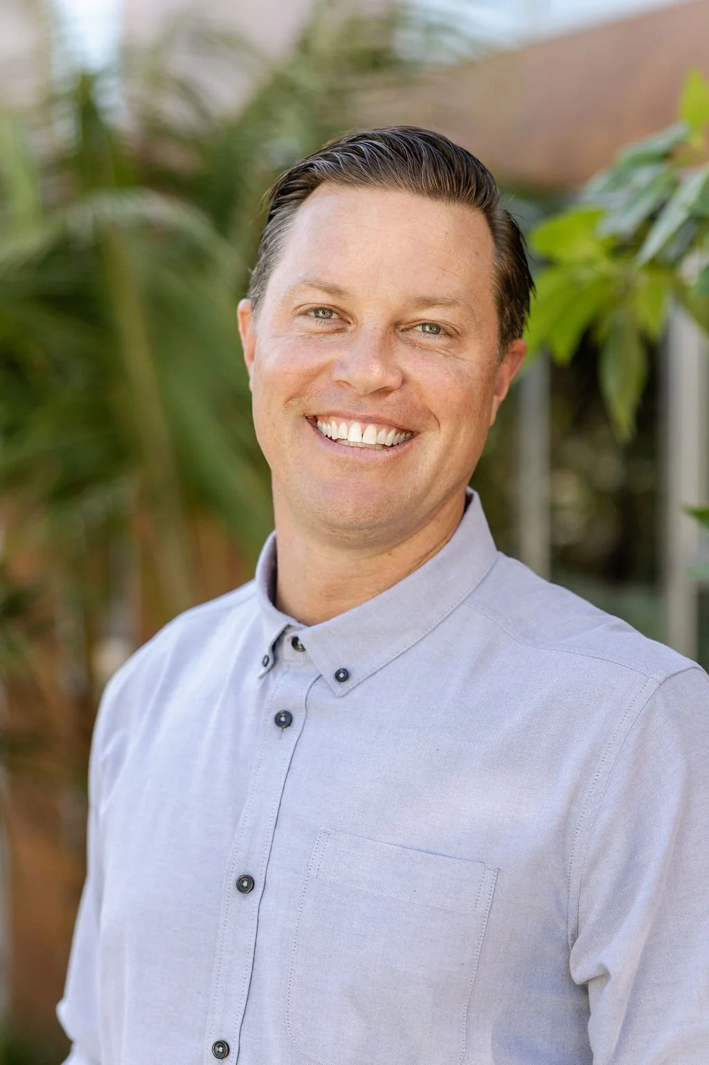 NikHennessee_Headshots23-3.jpg