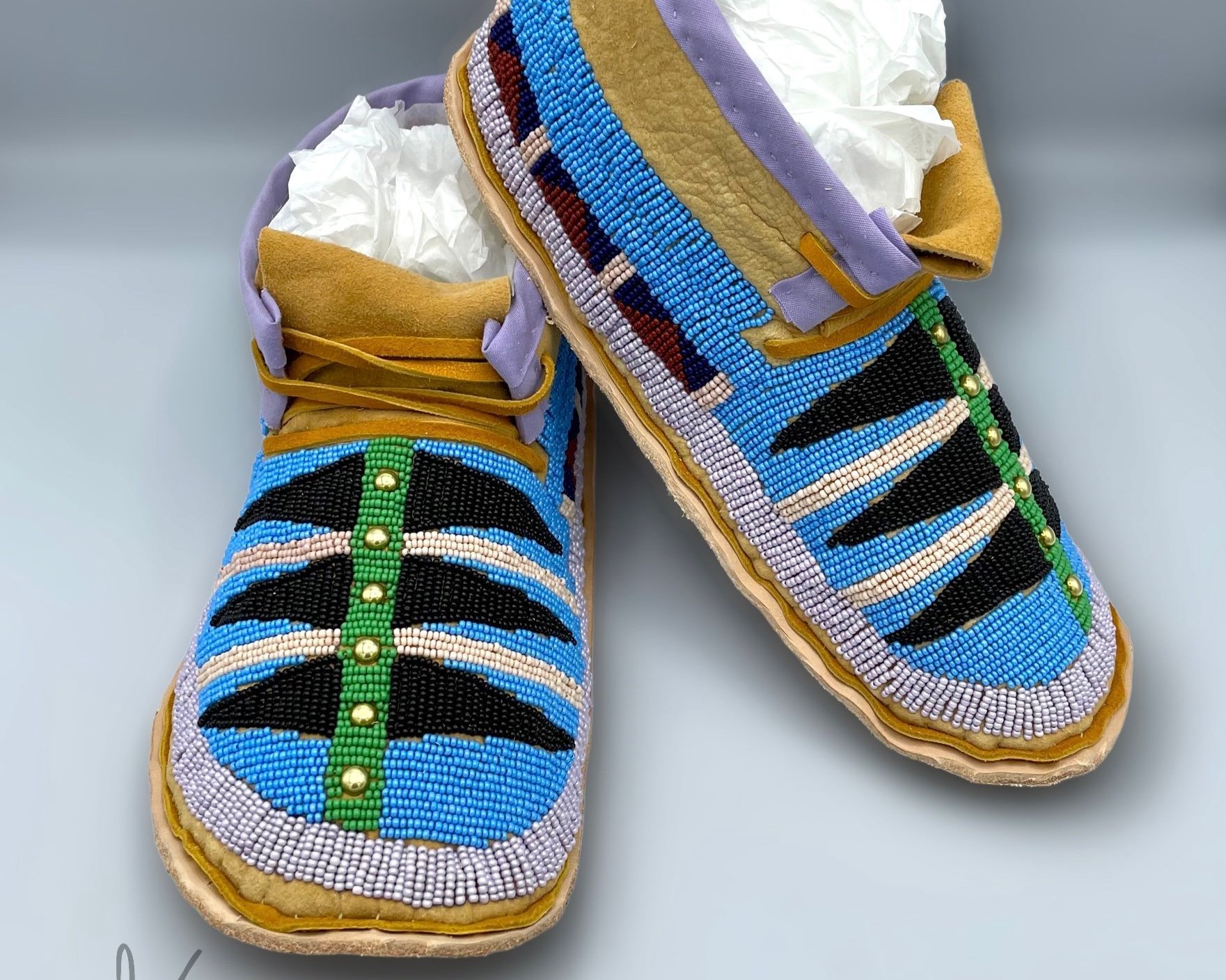 Fully+Beaded+Moccasins.jpg