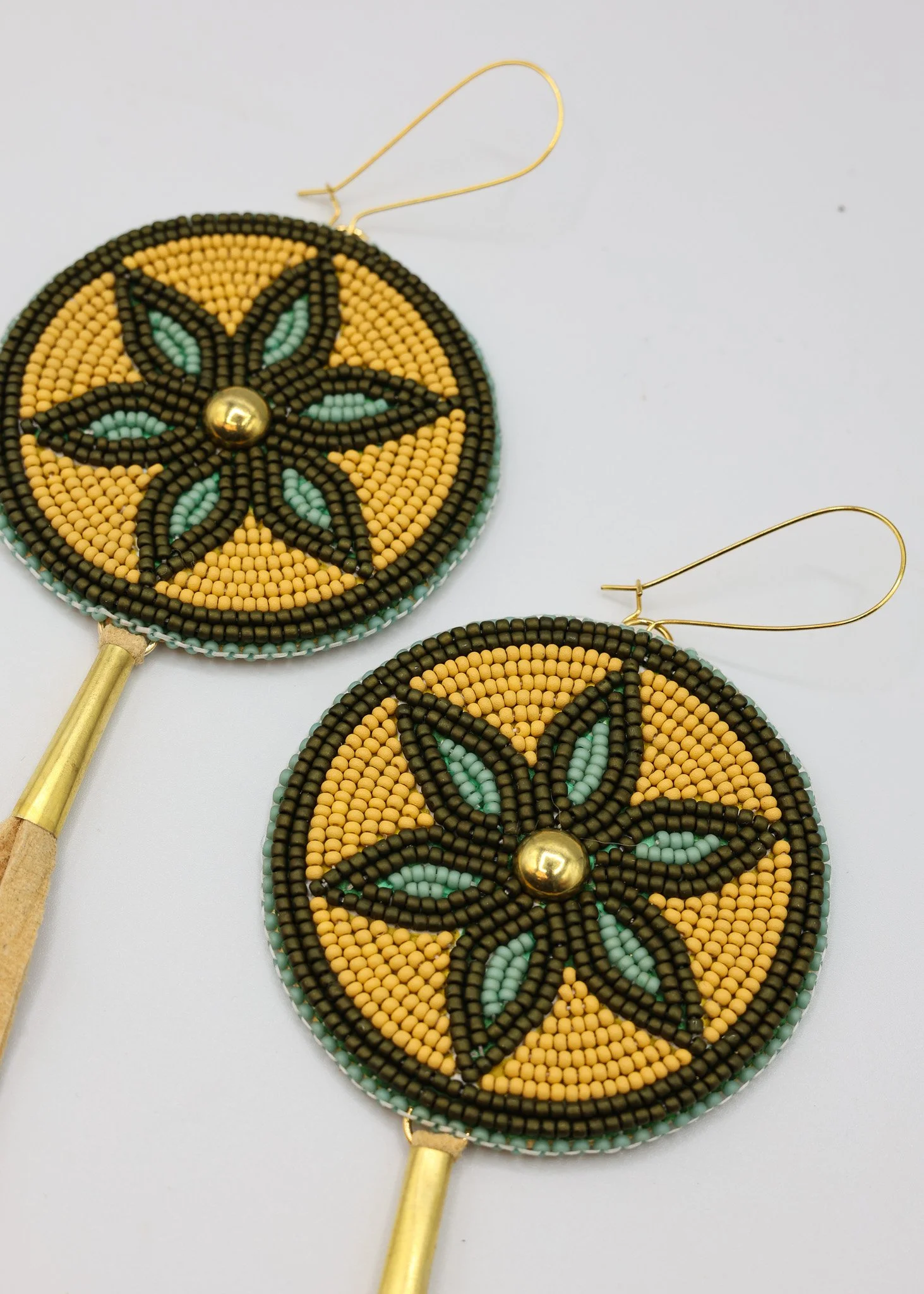 laatis xexus (Green Floral Earrings)