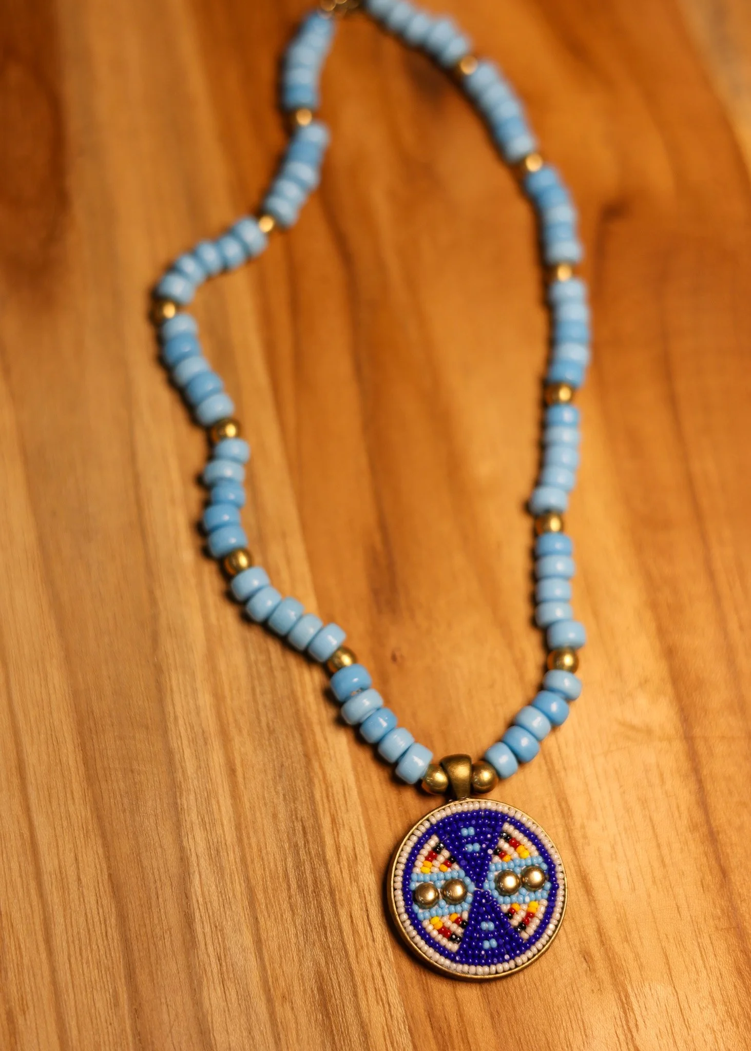 yoosyoos (Old Style Blue Necklace)