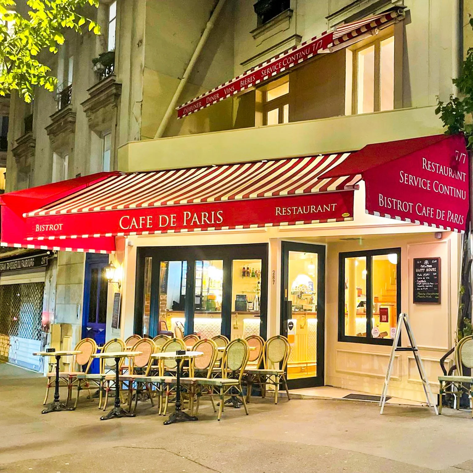 カフェドパリ、パリの居心地良いビストロ — Cafe de Paris