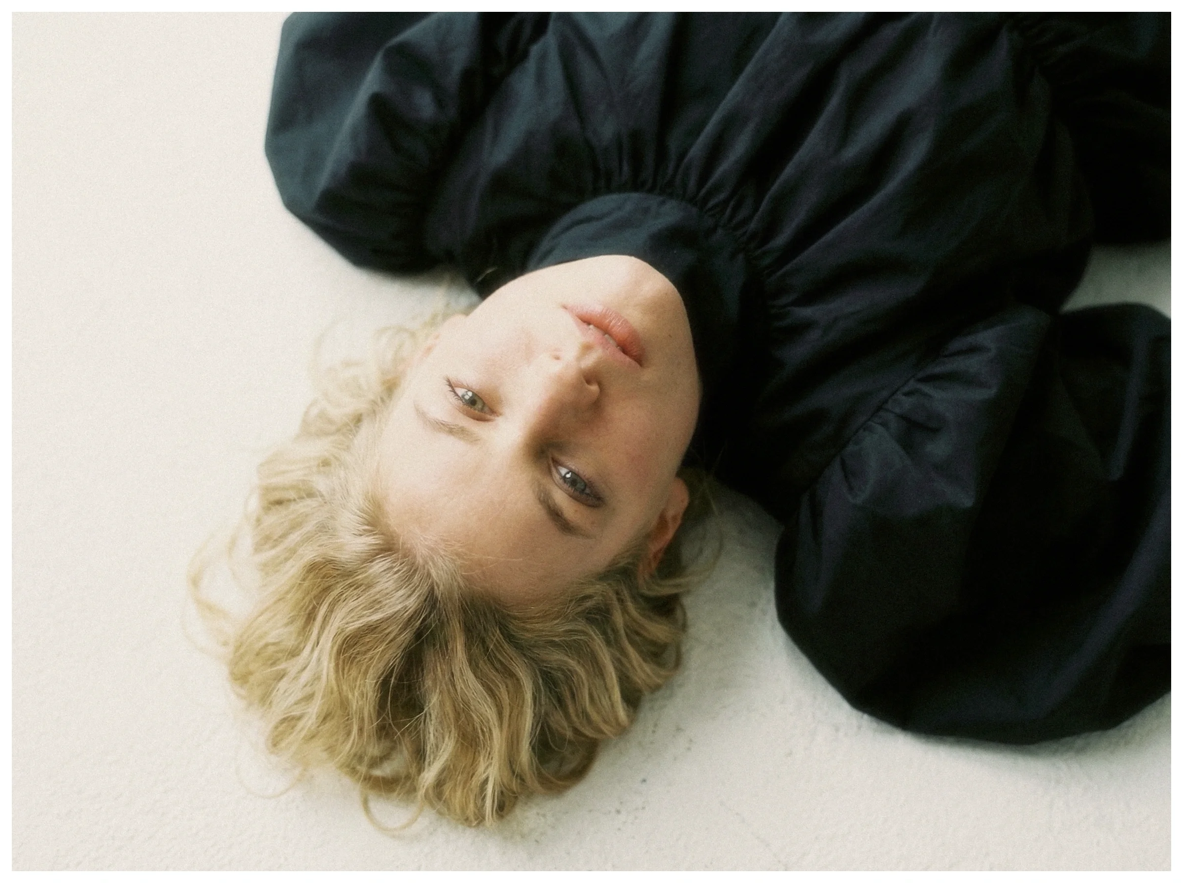 Quiet luxury editorial aesthetic featuring a model studio work. High fashion photography by SVS® Sibeli Velázquez. Photographer based in Mexico City, CDMX.