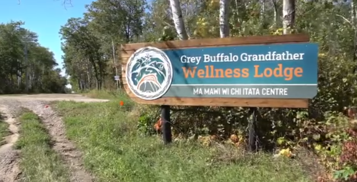 Grey Buffalo Grandfather Wellness Lodge | Property Highlight (Vincent Design)