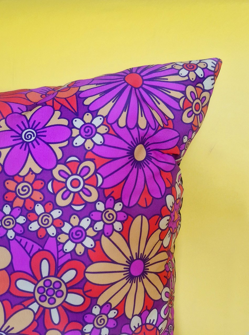 floral cushion 1.jpg