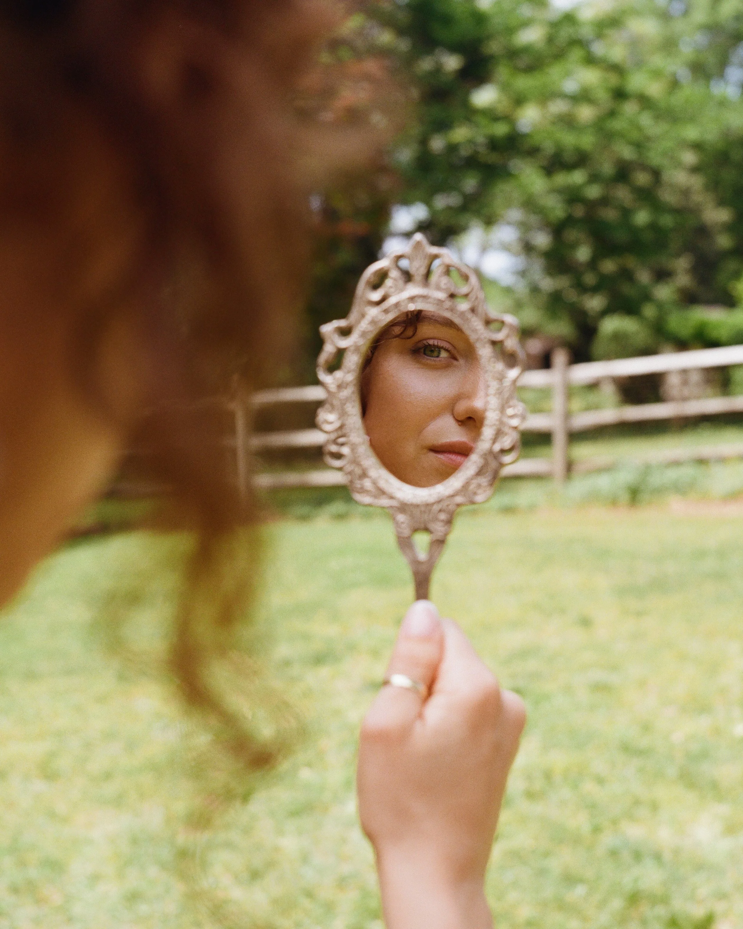 Haley Steele Minolta Autocord Gold 200 19.jpg